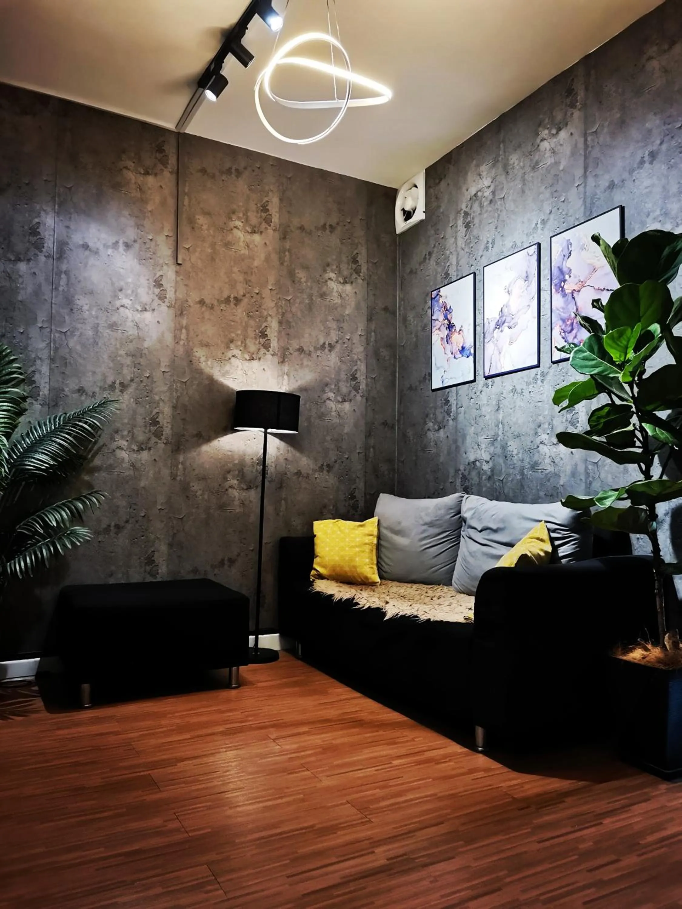 Seating area in Sabai Sabai Guesthouse in Bayan Lepas