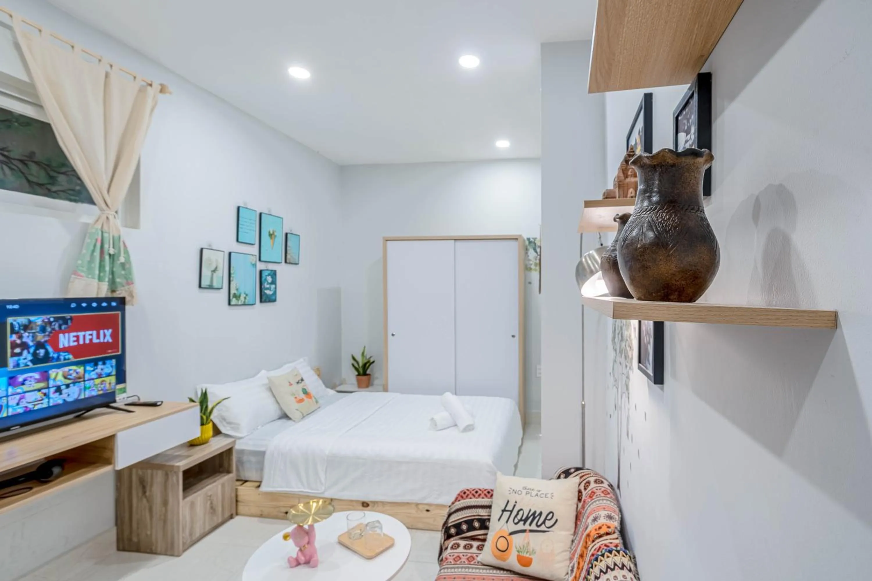 Bed in LalaHouse Spring Apartment - Saigon Center