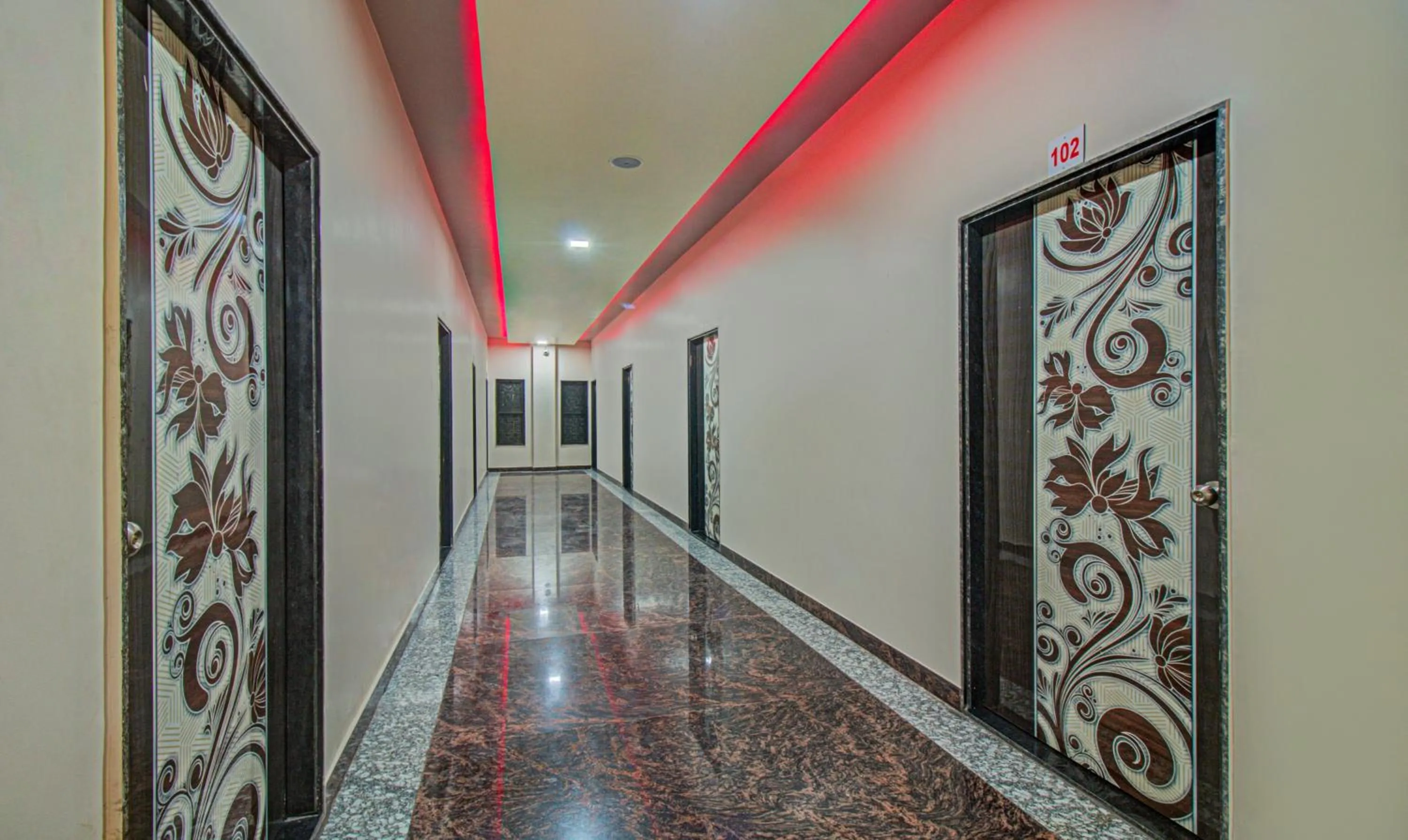 Lobby or reception in Treebo Royal, Chandrapur