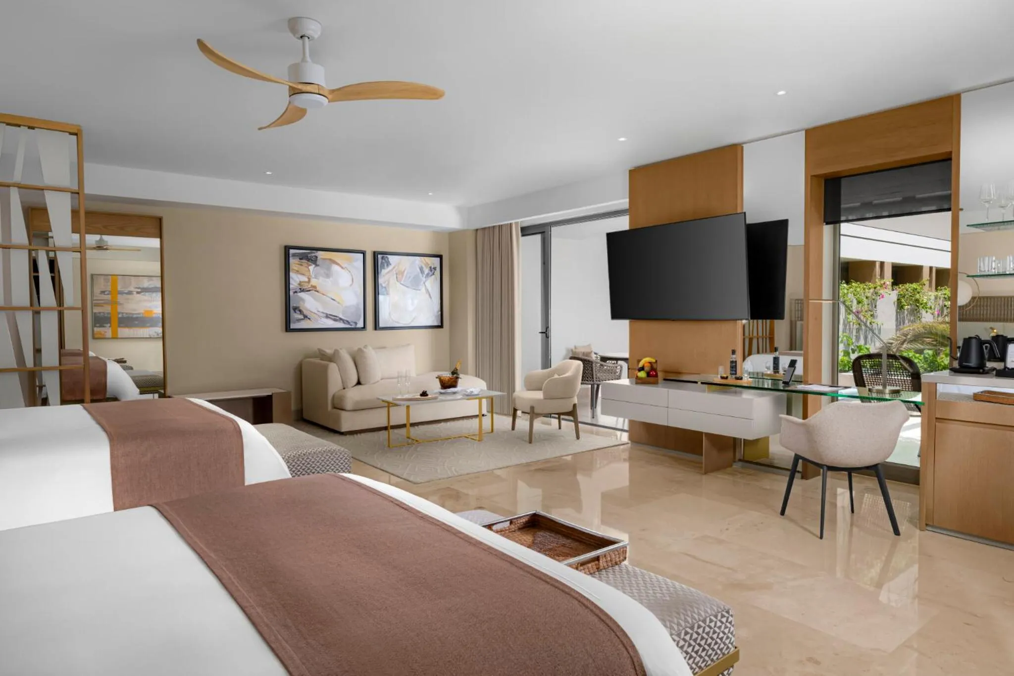 Garden, Bed in Grand Velas Boutique Hotel