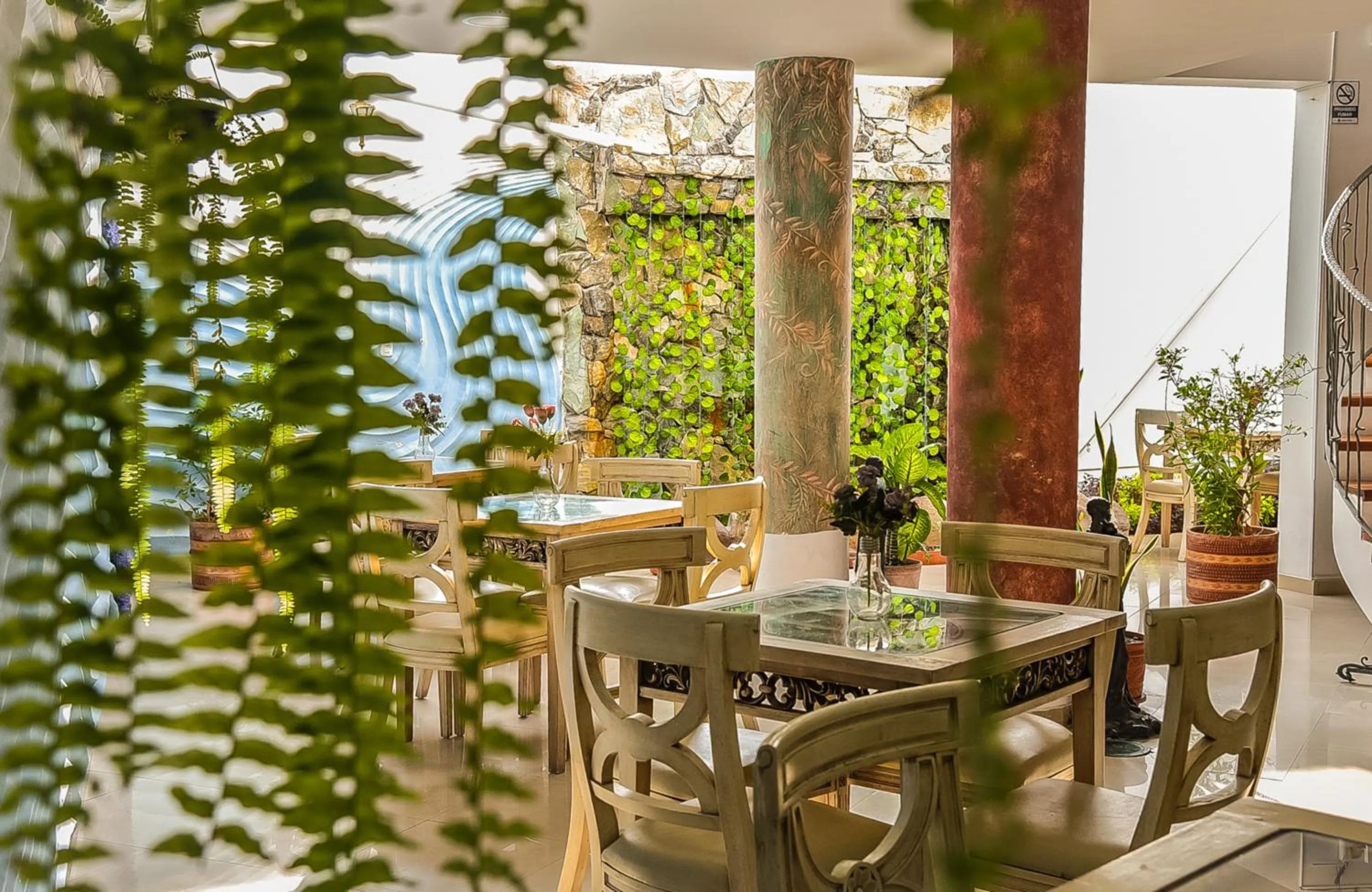 Property building in HOSTAL DEL RÍO