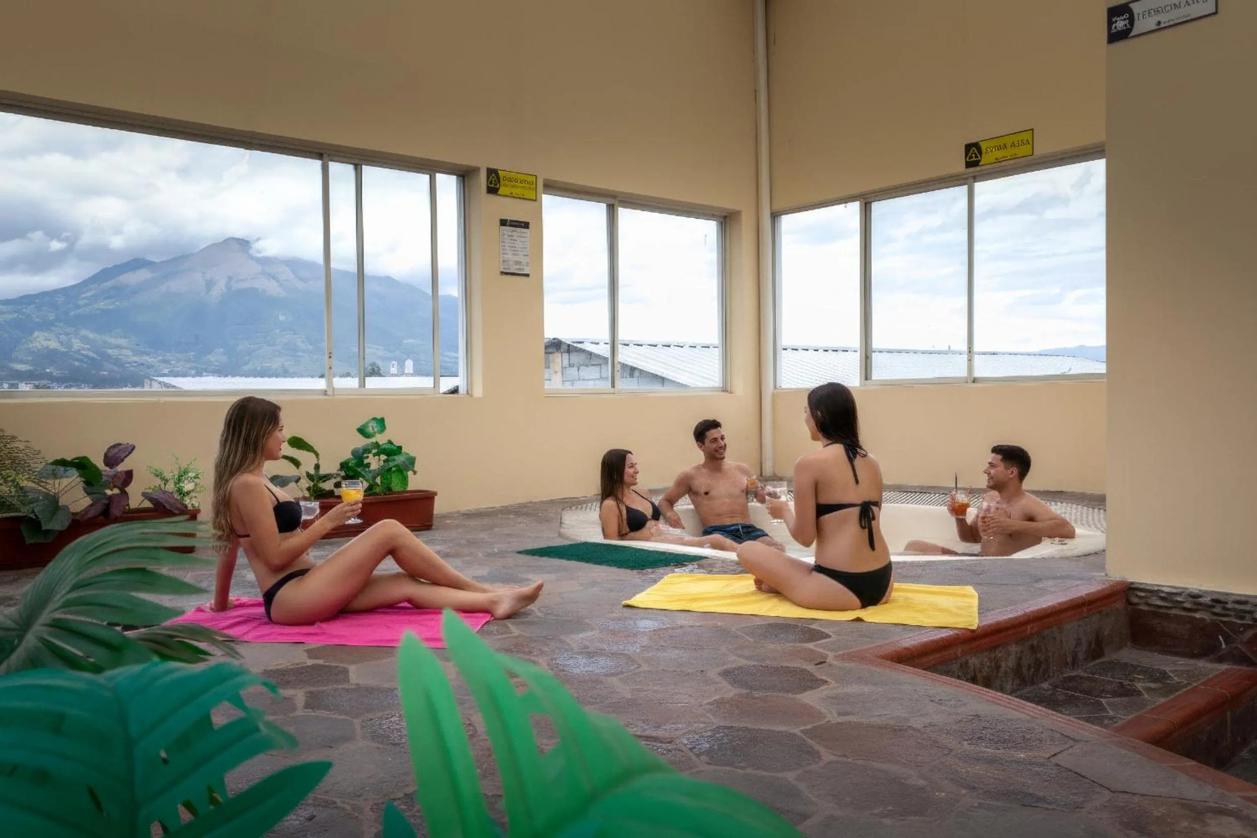 Hot Tub in HOSTAL DEL RÍO