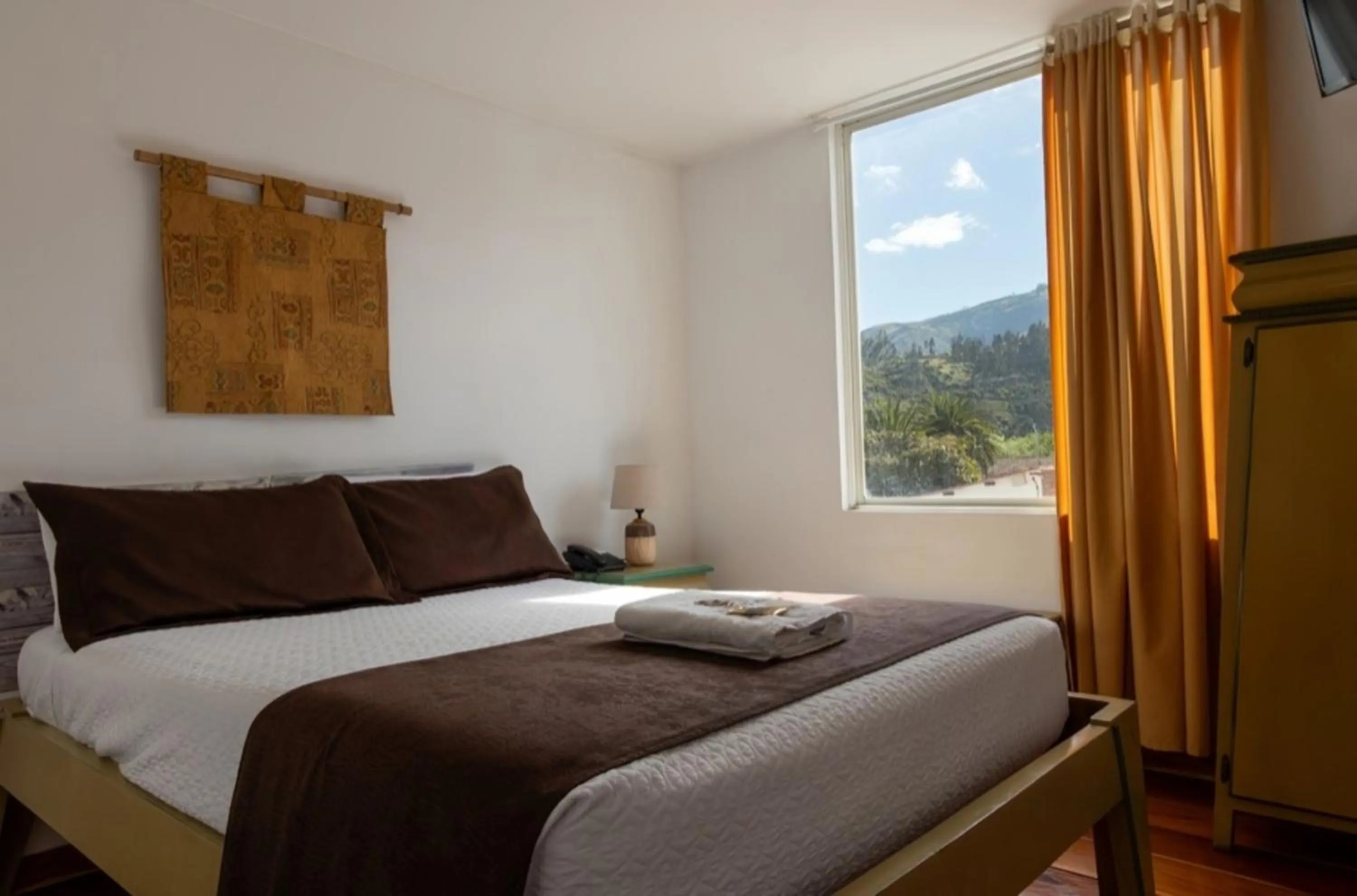 Property building, Bed in HOSTAL DEL RÍO