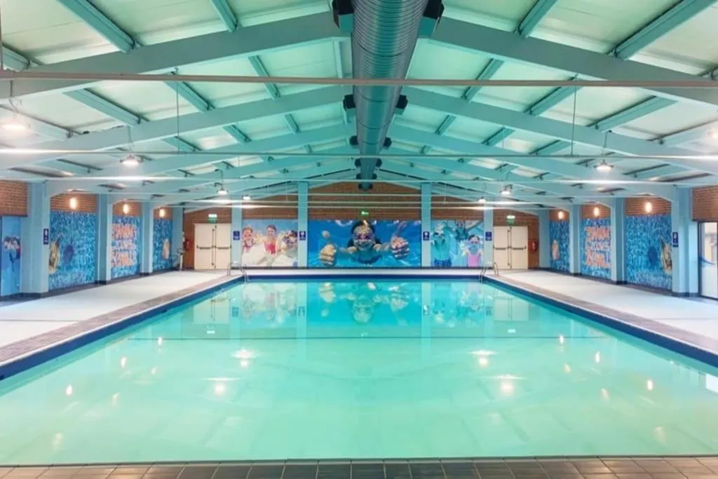 Swimming pool in Holiday home in Dymchurch - New Beach Holiday Park