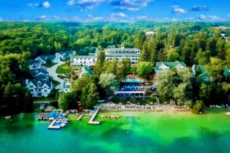 Property building in Victorian Inn Elkhart Lake