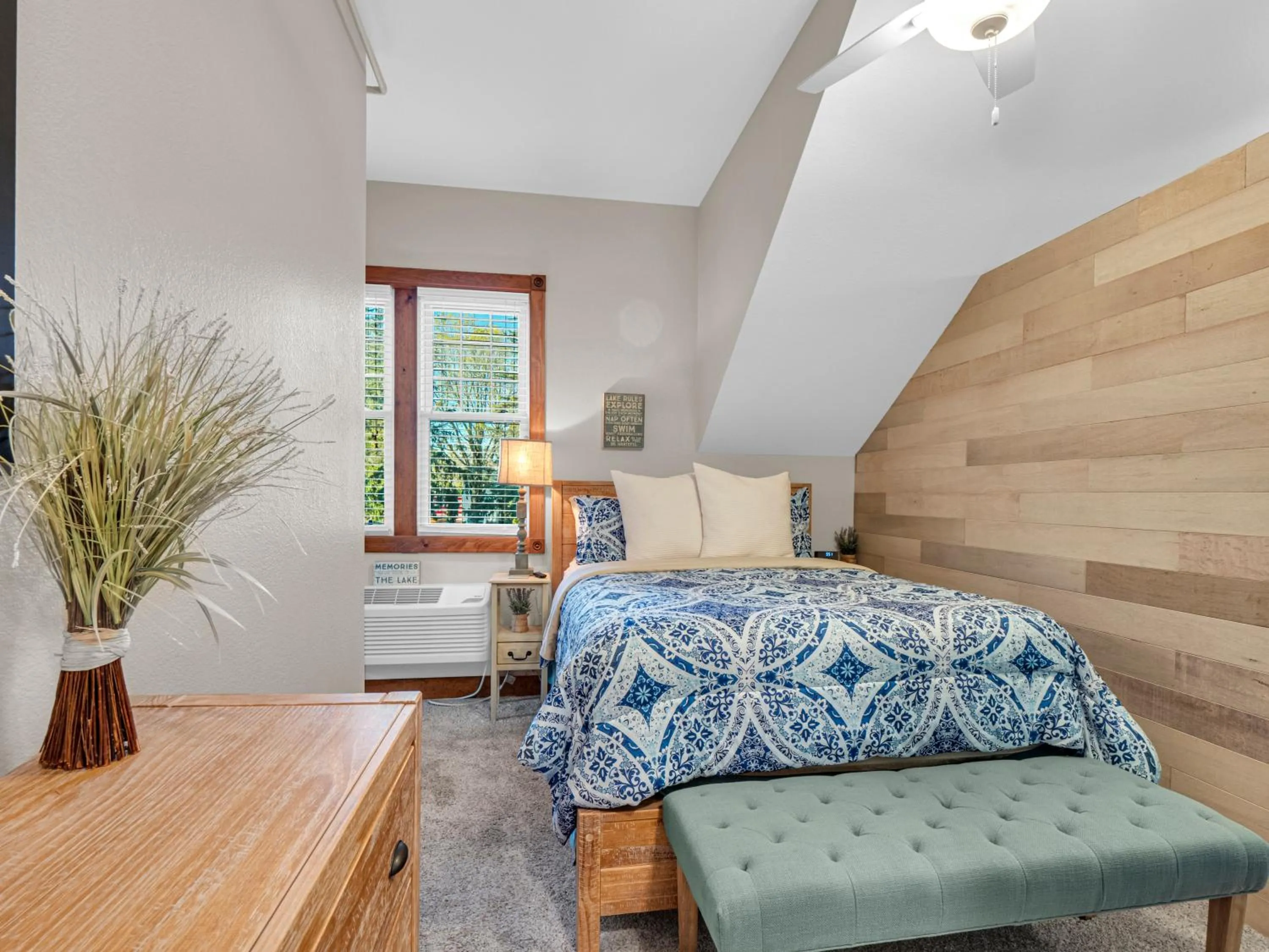 Bed in Victorian Inn Elkhart Lake