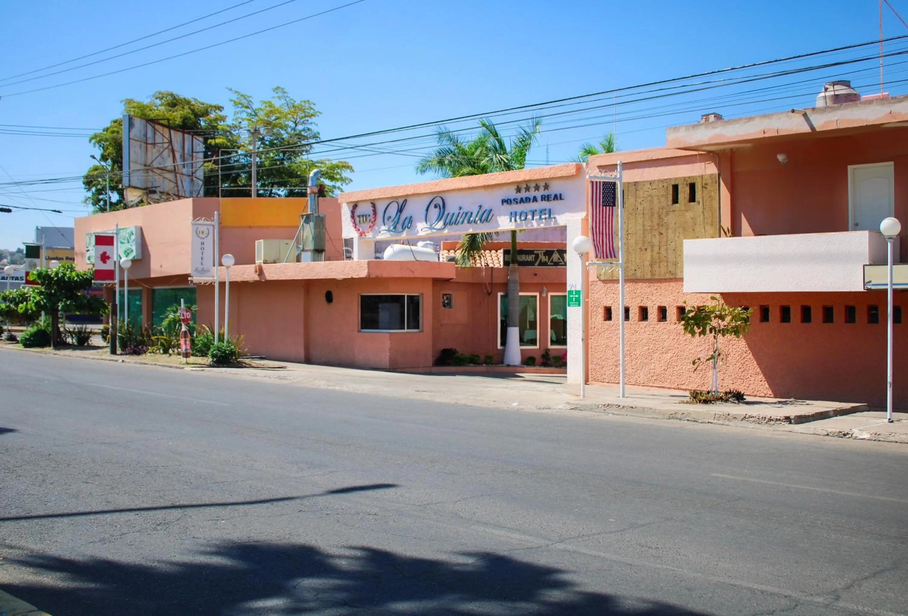 Property building in Hotel La Quinta Posada Real