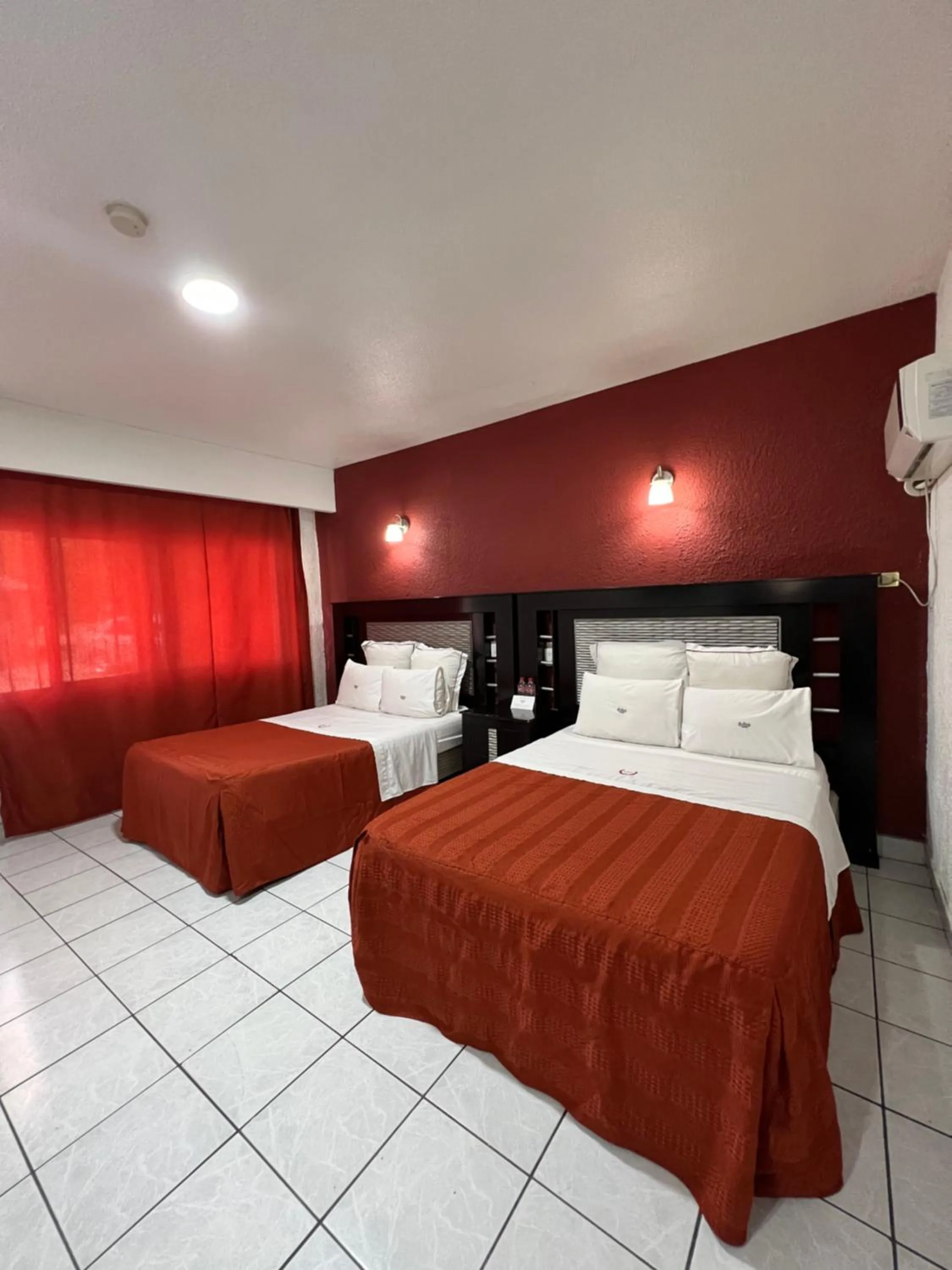 Bed in Hotel La Quinta Posada Real