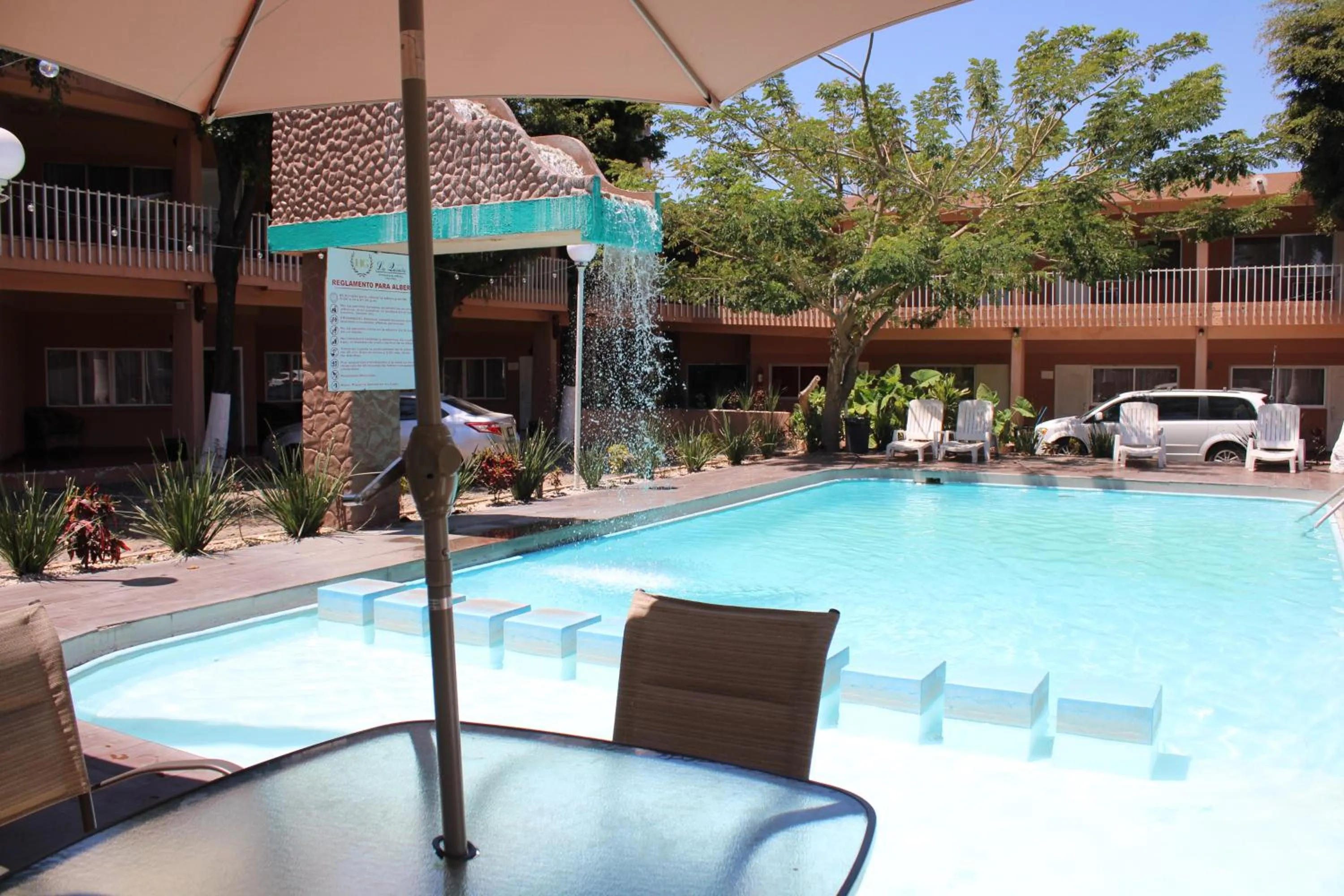 Pool view in Hotel La Quinta Posada Real