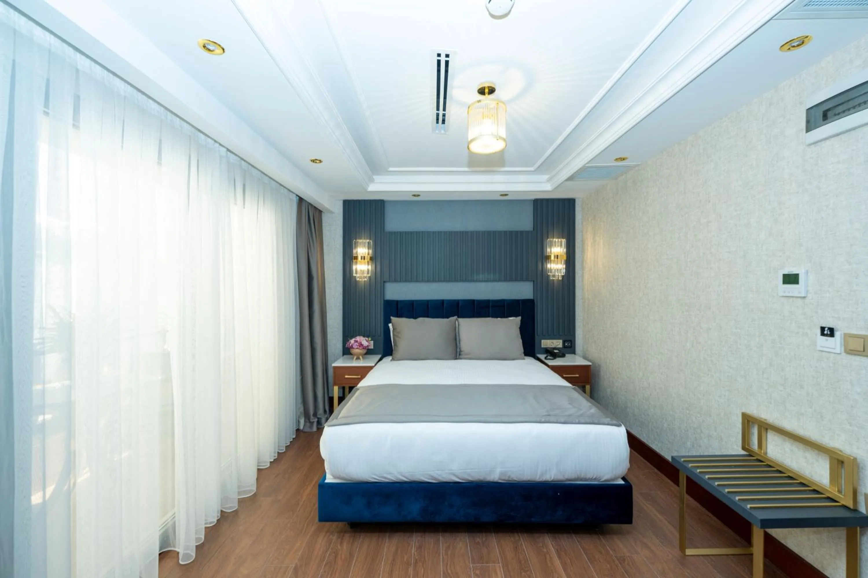 Photo of the whole room, Bed in Freya Hotel