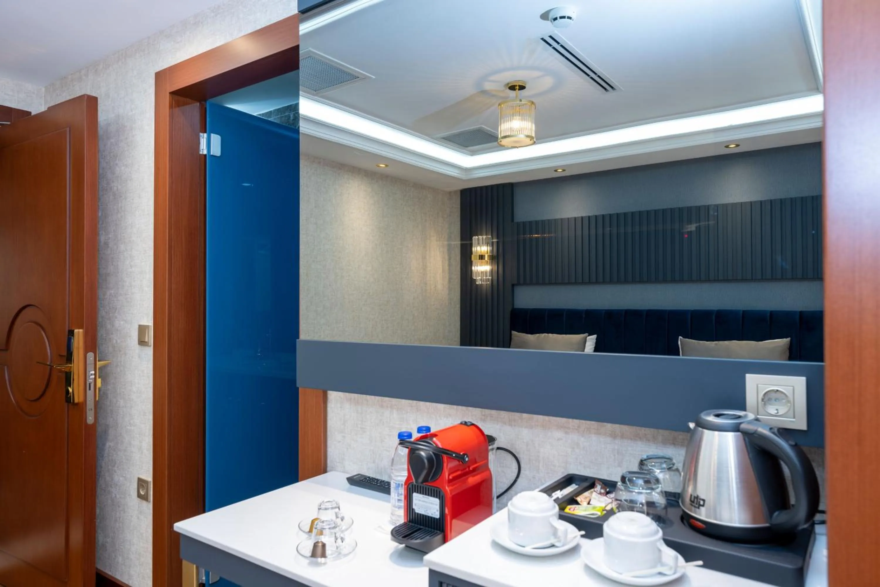 Coffee/tea facilities in Freya Hotel
