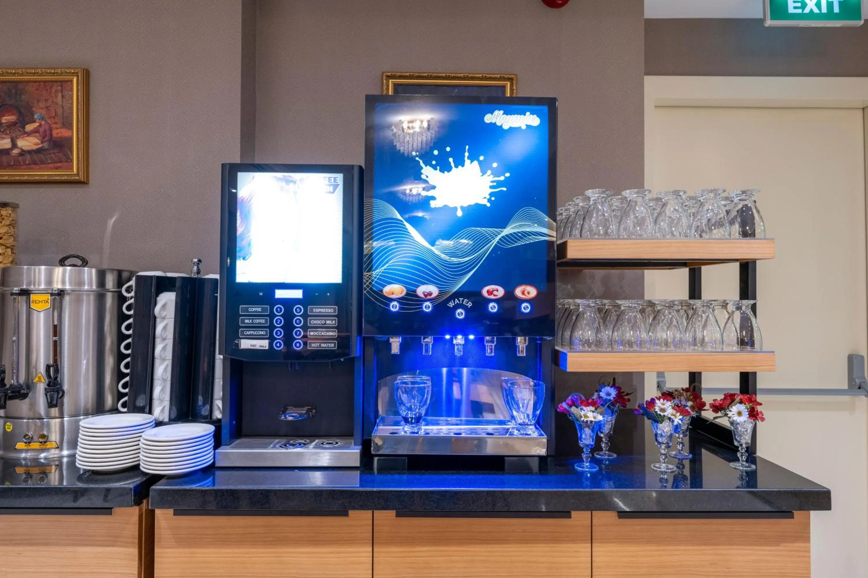 Coffee/tea facilities in Freya Hotel