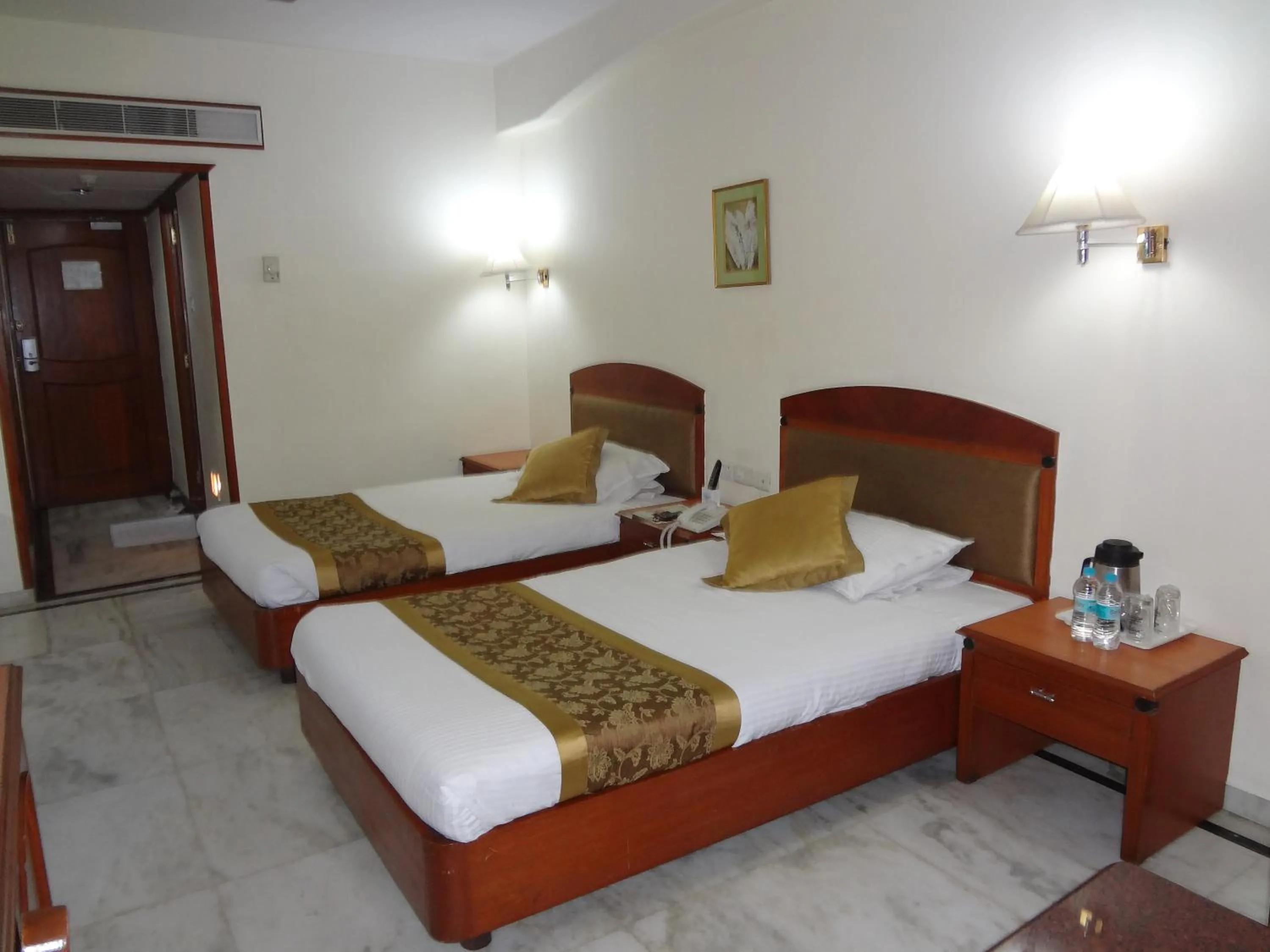 Bed in Daspalla Executive Court