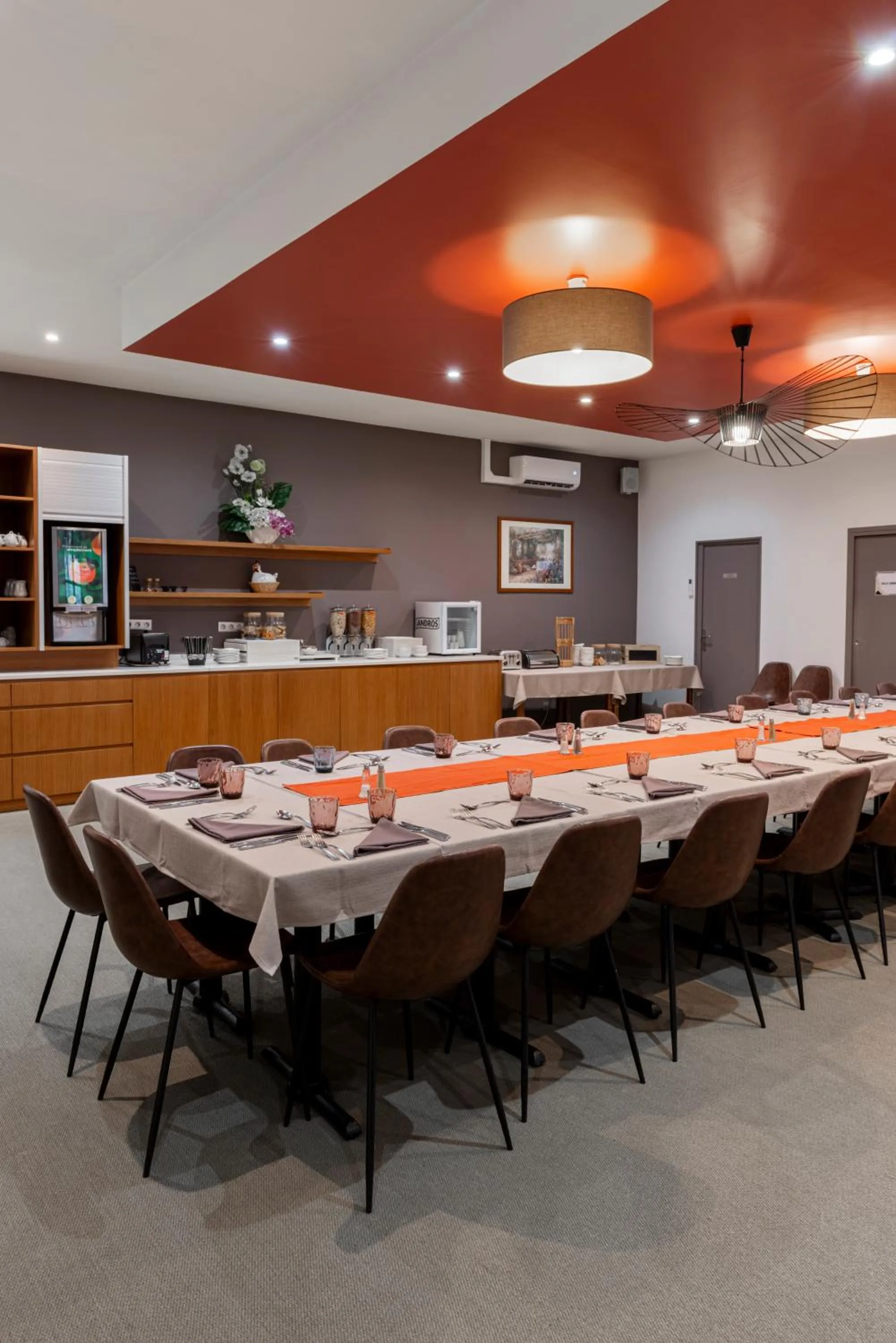 Breakfast in Logis Hotel-Restaurant Saint Romain