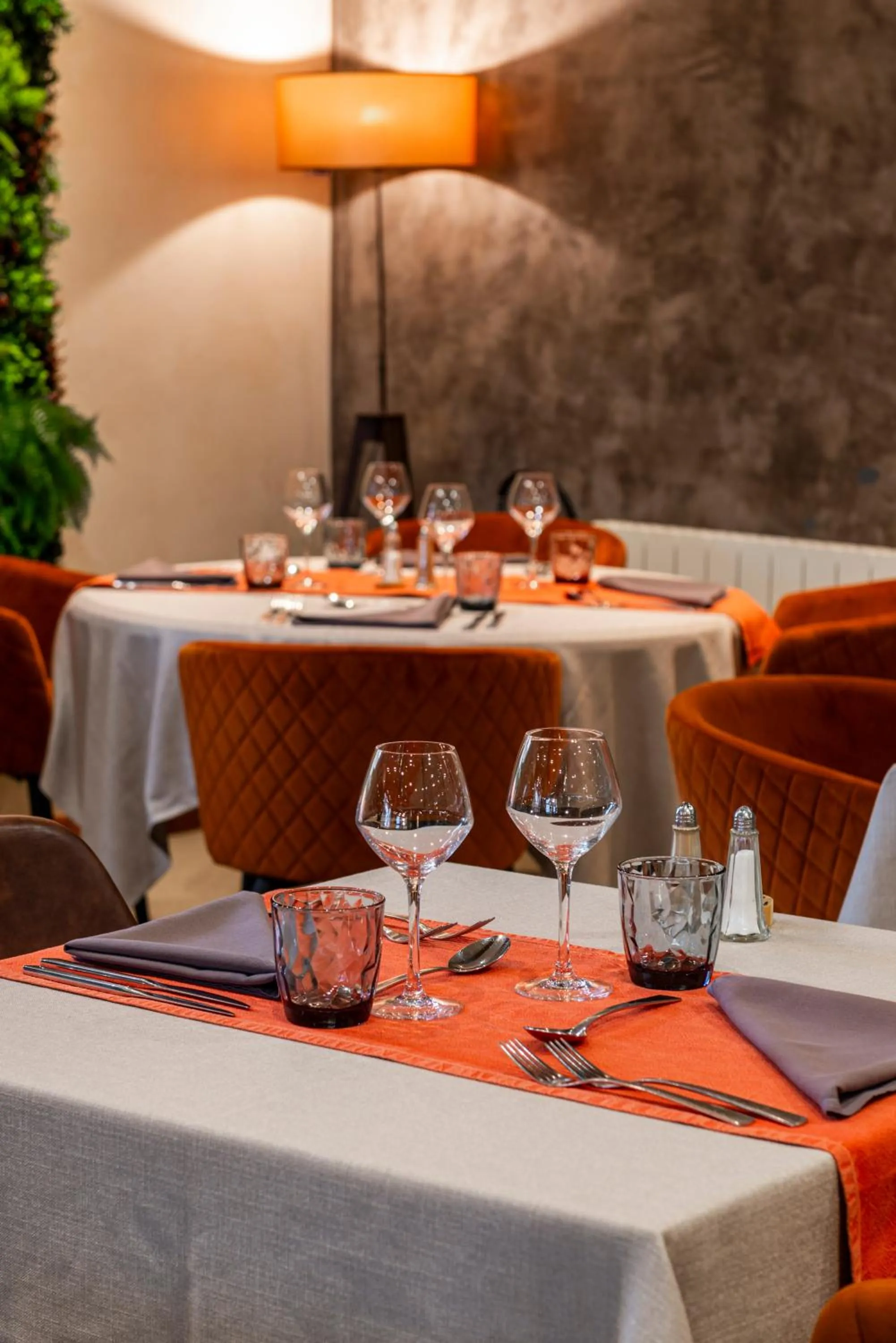 Restaurant/places to eat in Logis Hotel-Restaurant Saint Romain