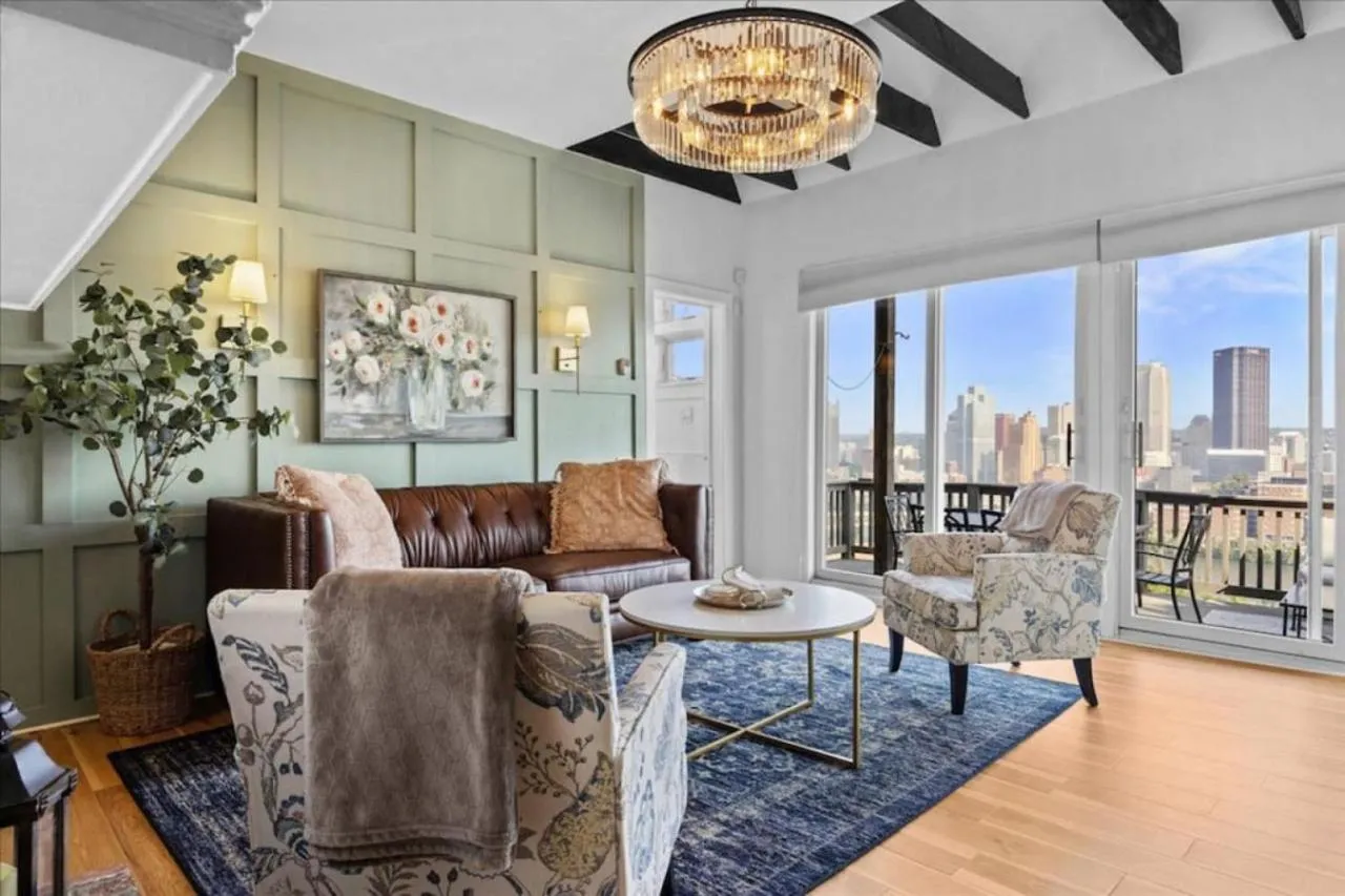 Stunning views from stylish 3-bedroom home