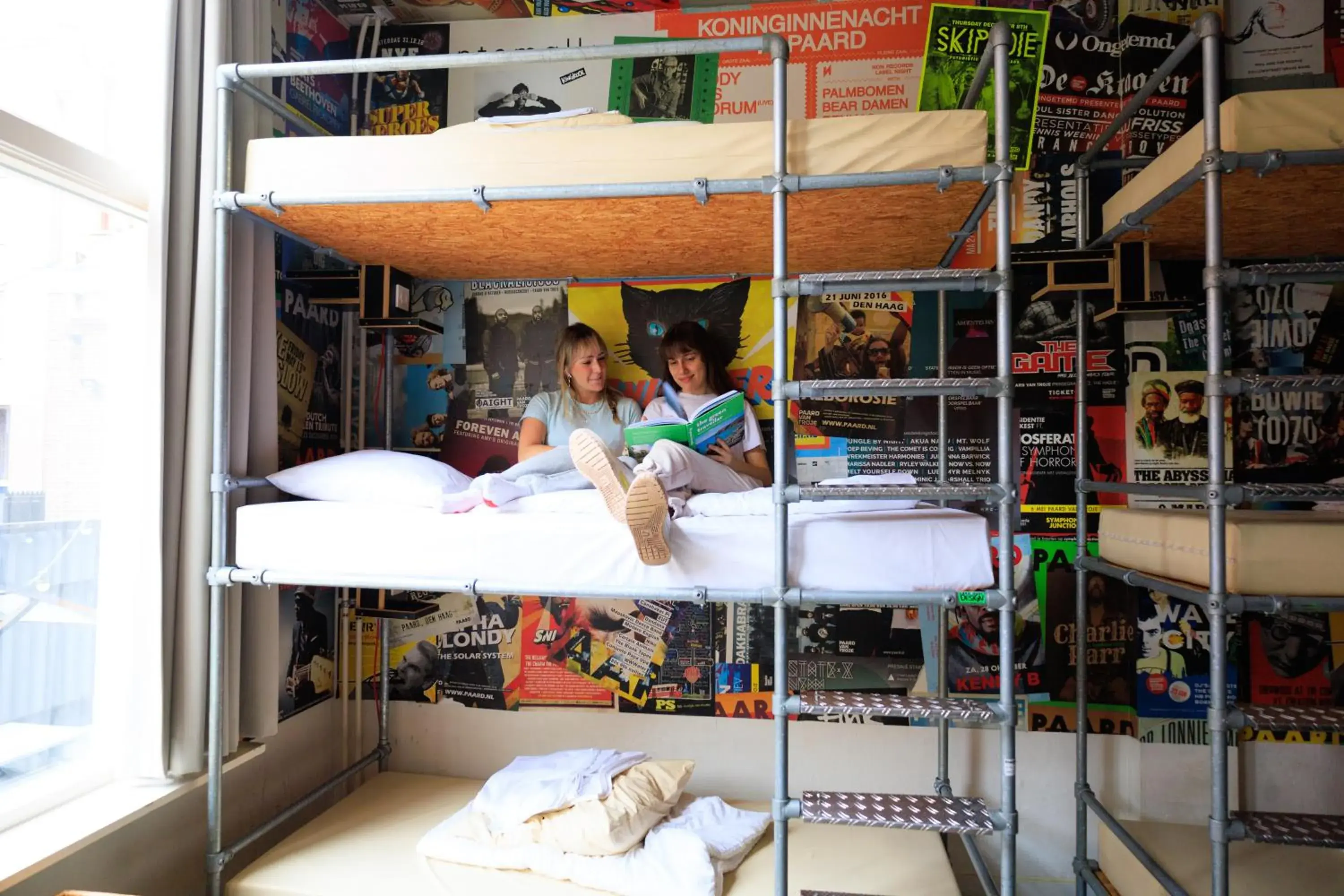 Bunk Bed in Basic Mixed Dormitory Room in Kingkool The Hague City Hostel Bunk Bed in Basic Mixed Dormitory Room in Kingkool The Hague City Hostel