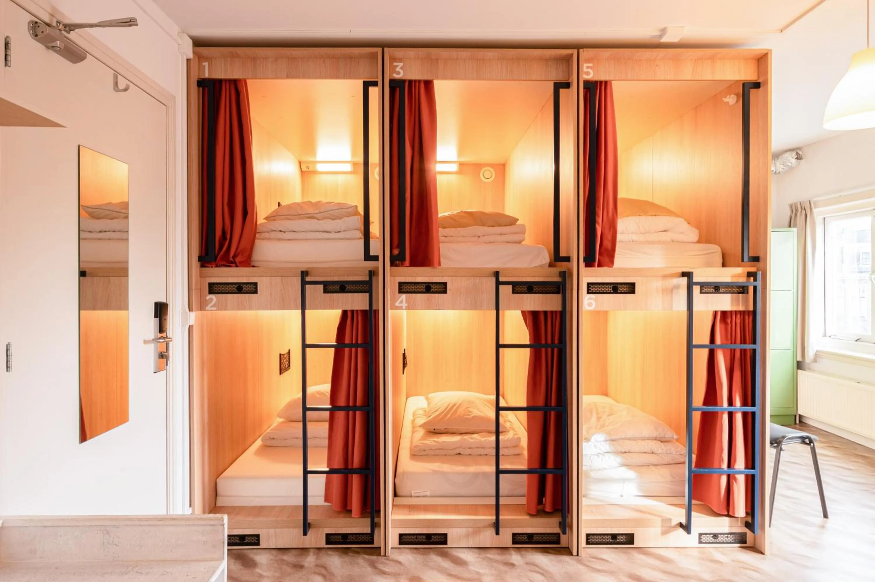 Bed in Will & Tate City Stay