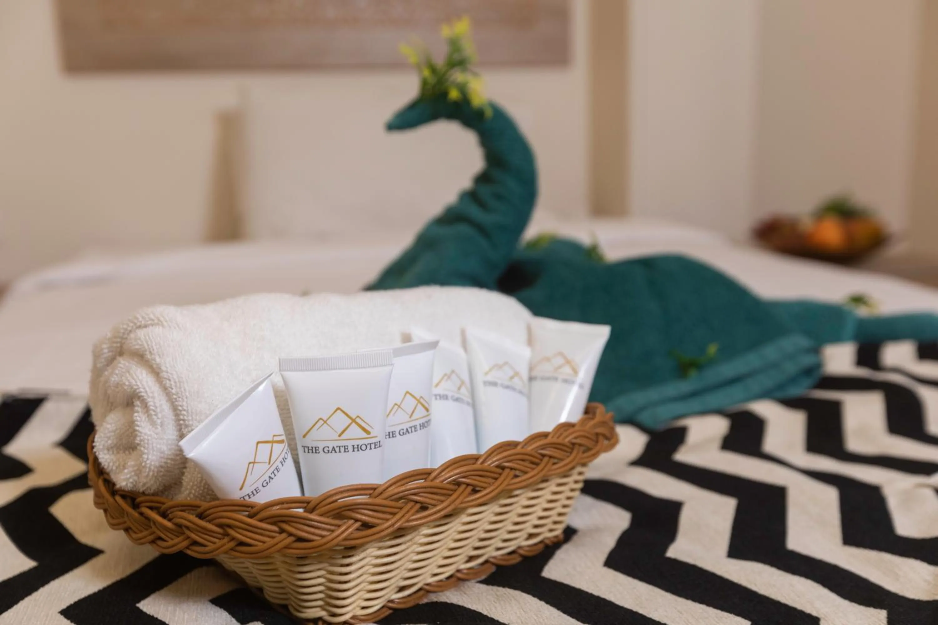 towels, Bed in The Gate Hotel Front Pyramids & Sphinx View