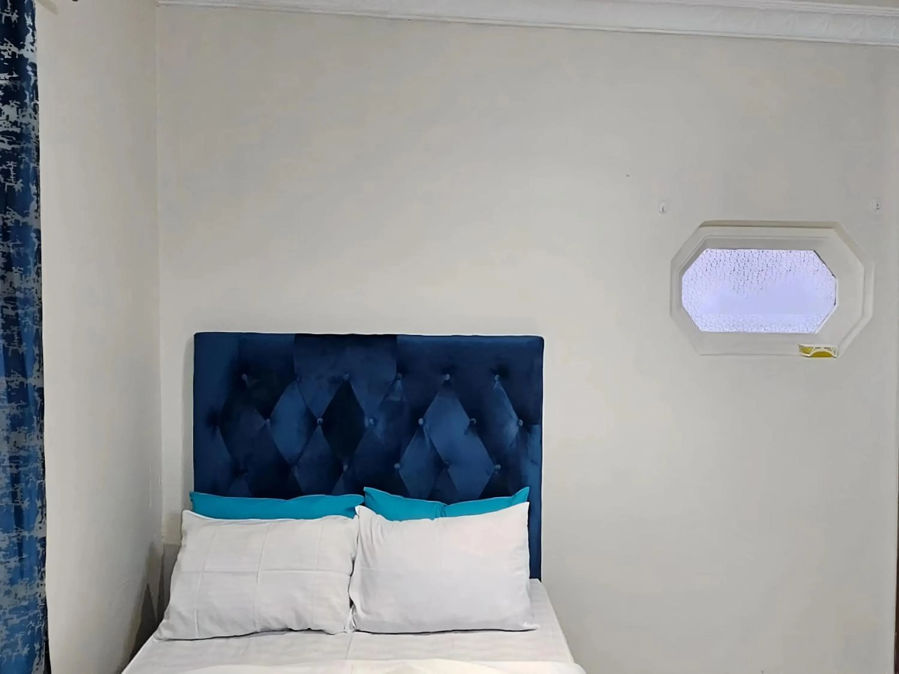 Bed in Goshen Lodge Spencer