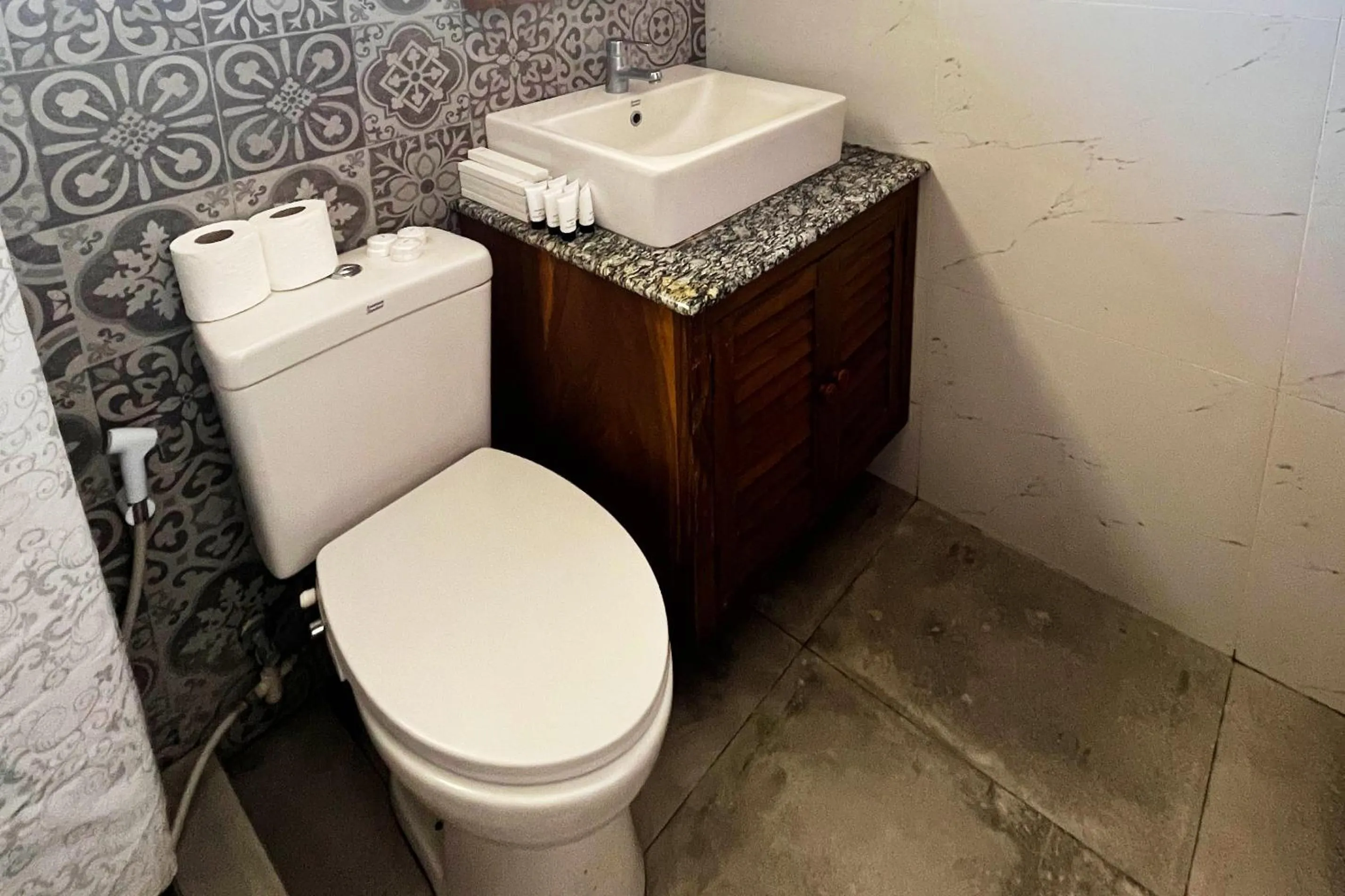 Toilet in Torres Farm Resort powered by Cocotel