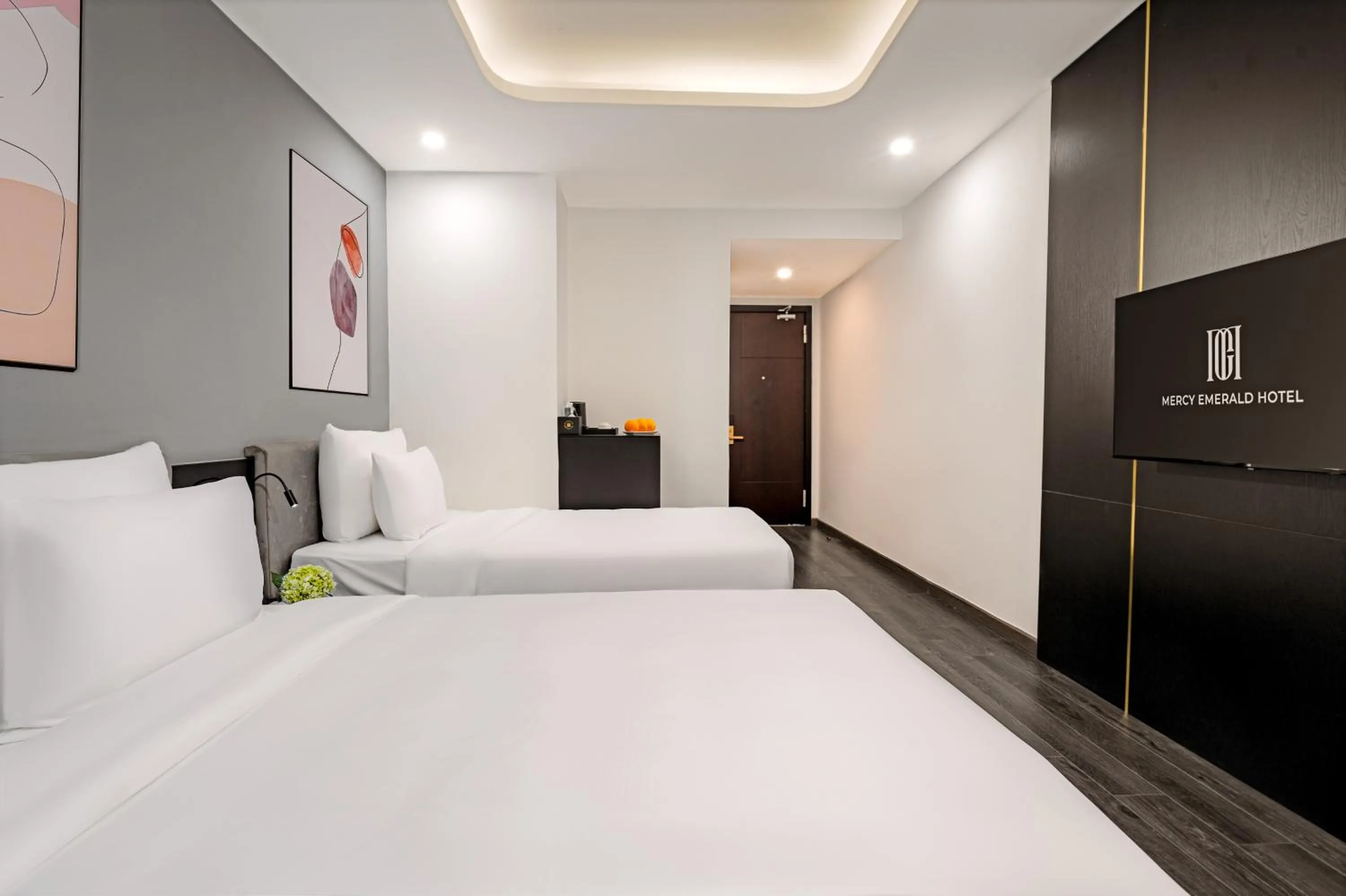 Bed in Mercy Emerald Hotel