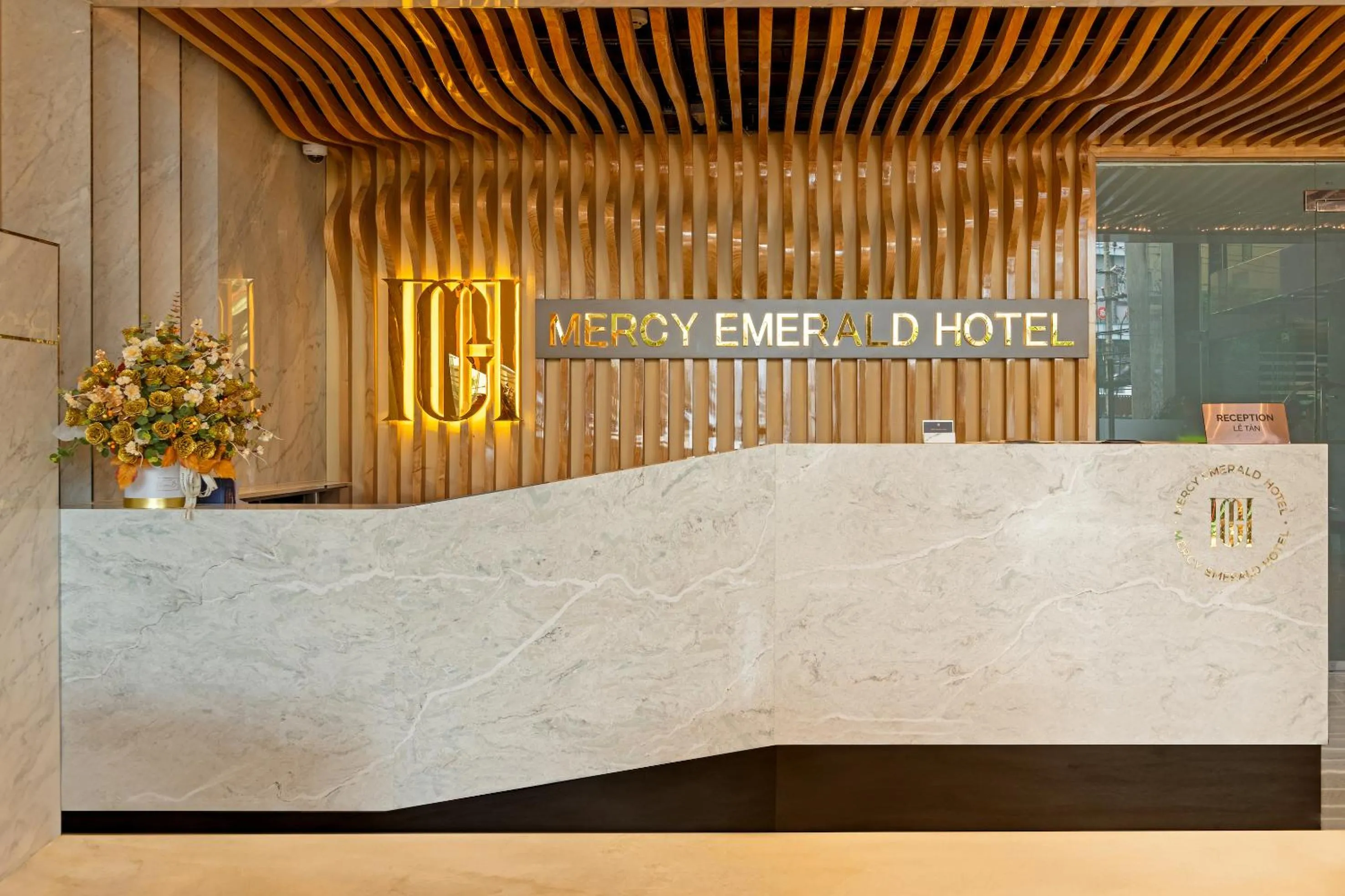 Lobby or reception in Mercy Emerald Hotel