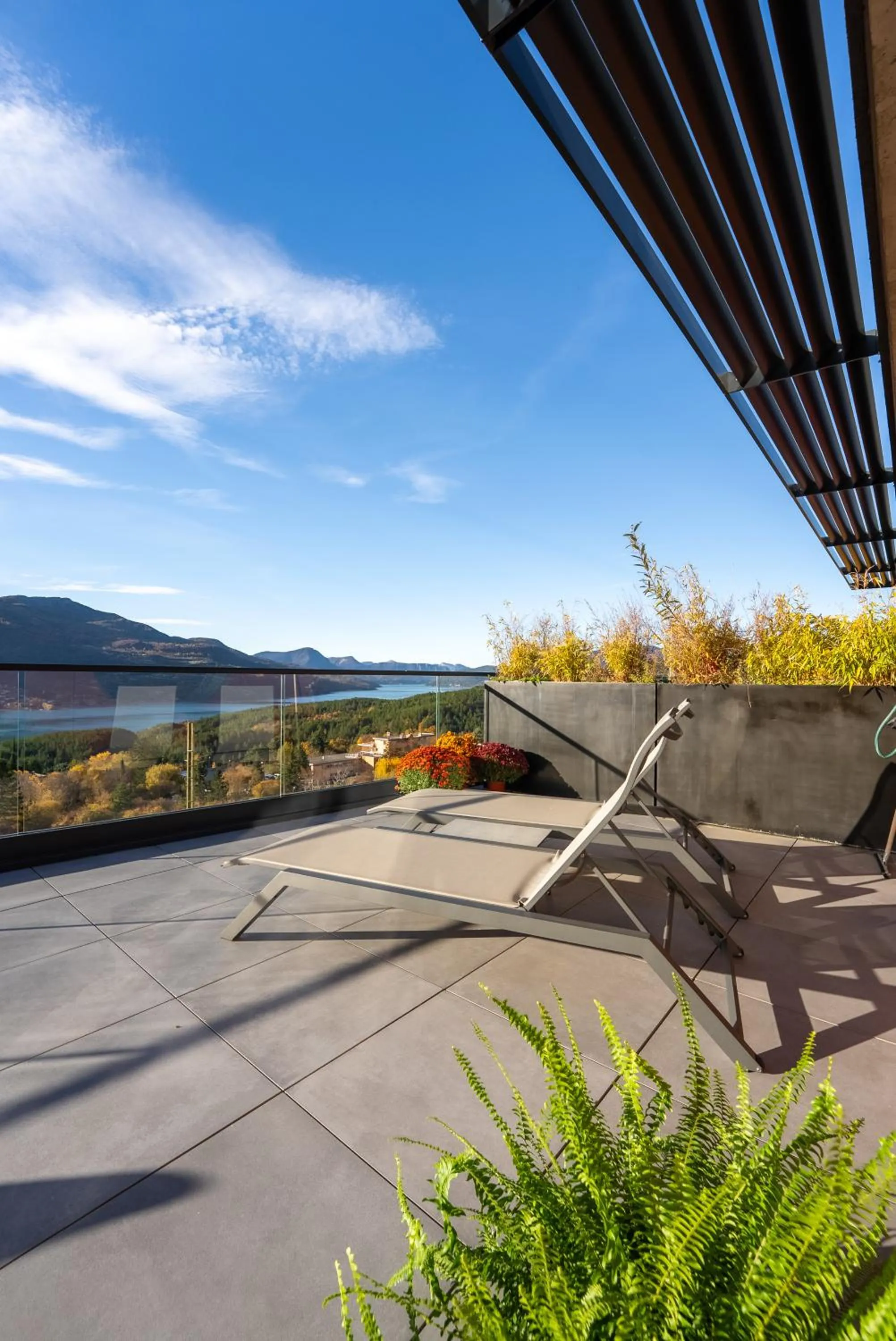 Lake view in Les Restanques du lac