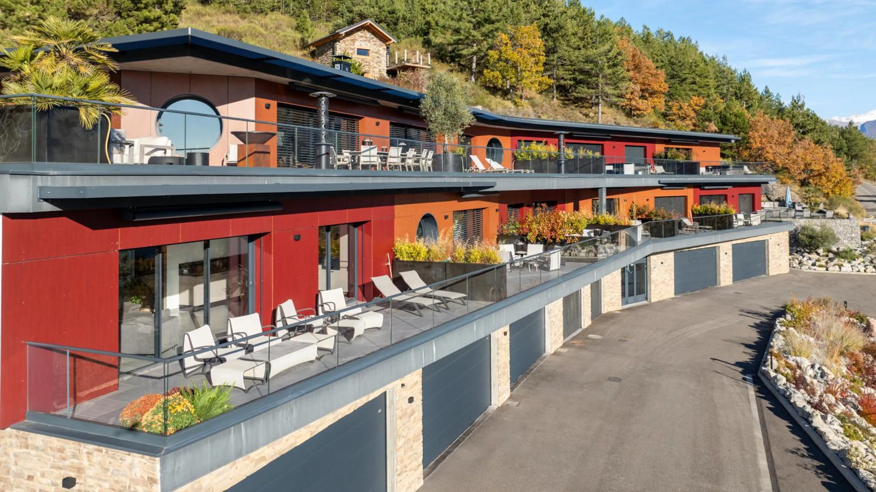 Property building in Les Restanques du lac