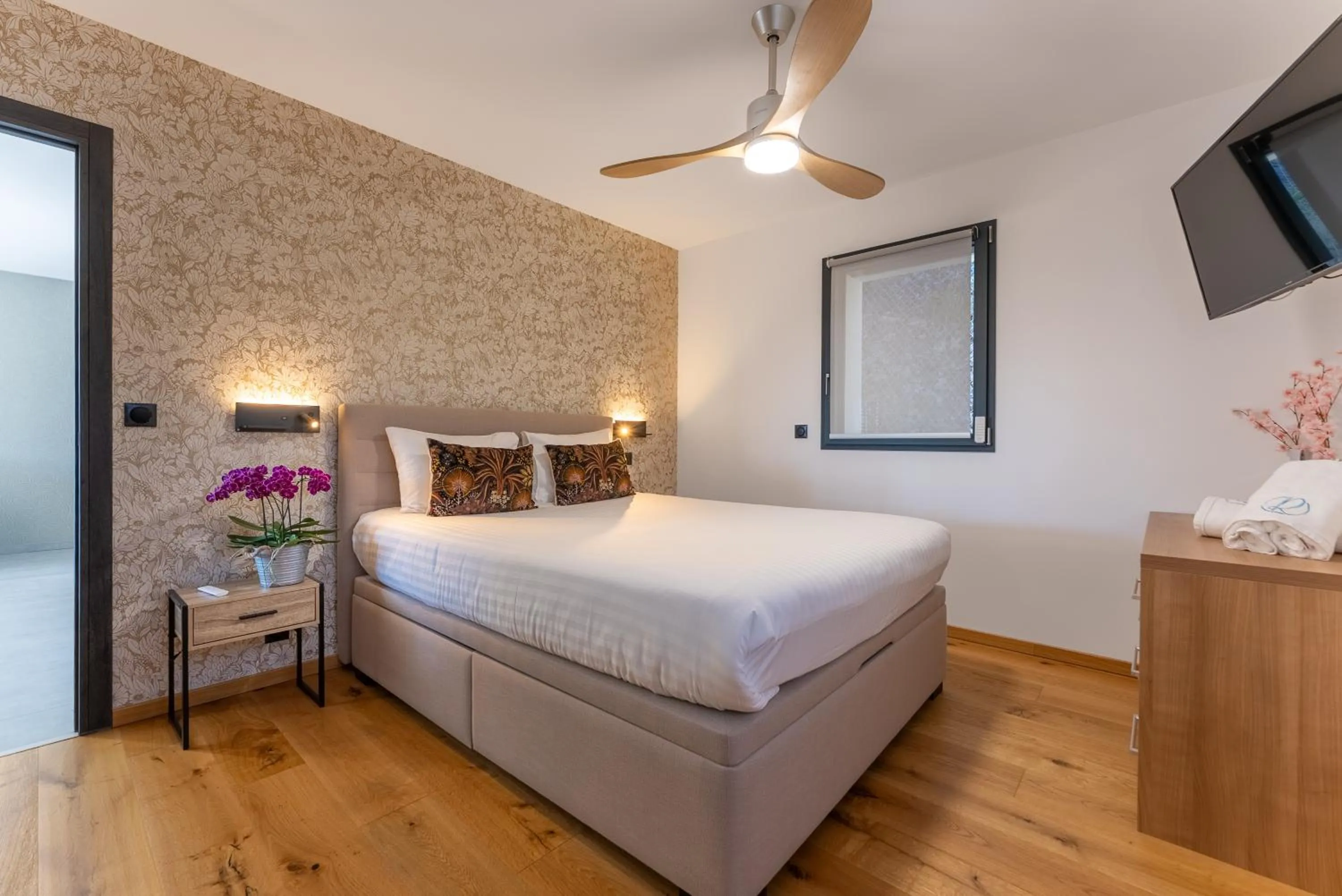 Bedroom, Bed in Les Restanques du lac