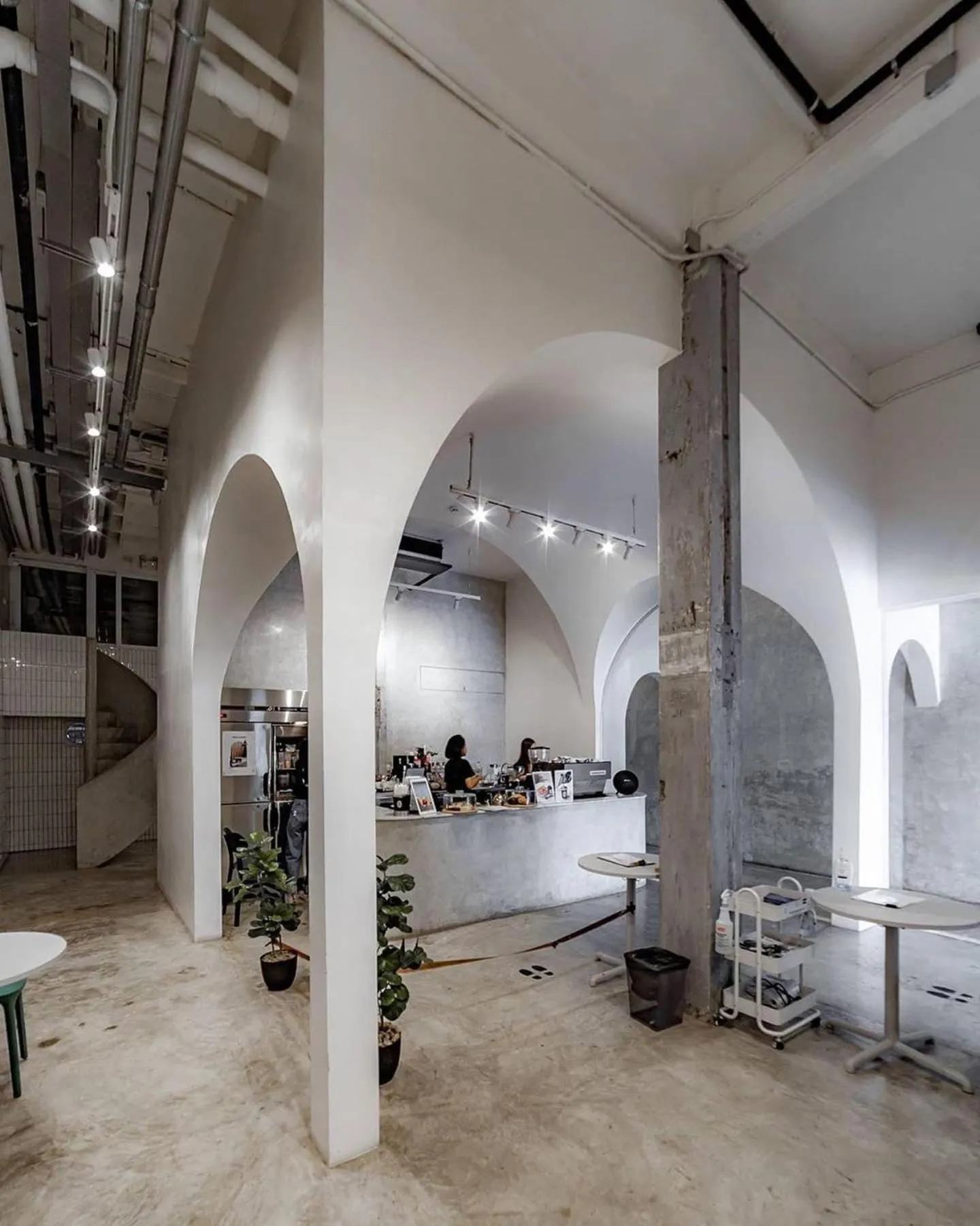 Restaurant/places to eat in E11 Hotel - BTS Punnawithi