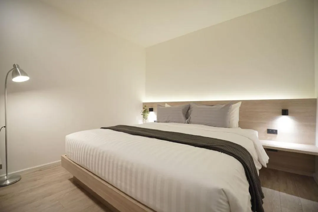 Bed in E11 Hotel - BTS Punnawithi