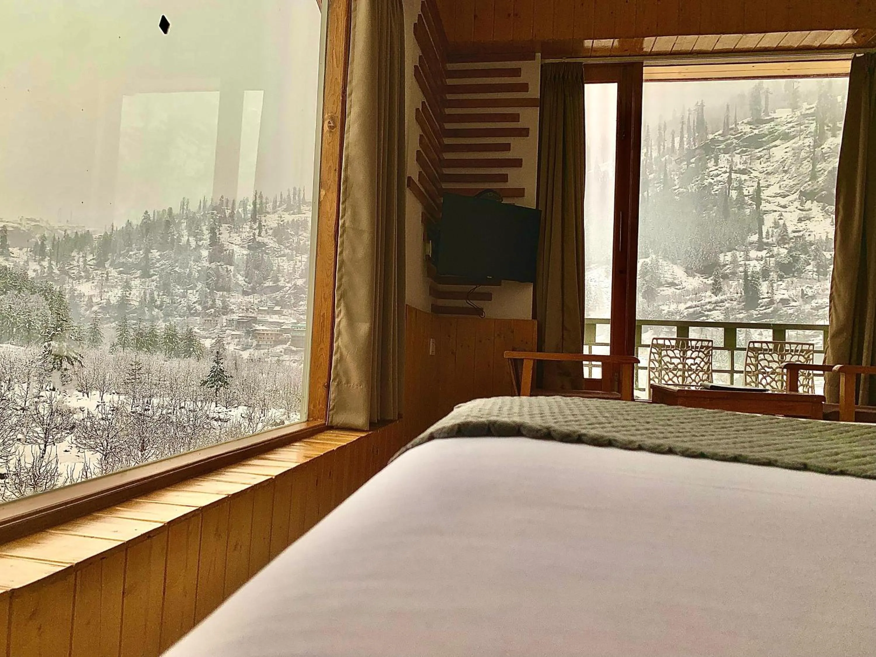 Mountain view, Bed in La Aero Resort Home in Snow Mountains