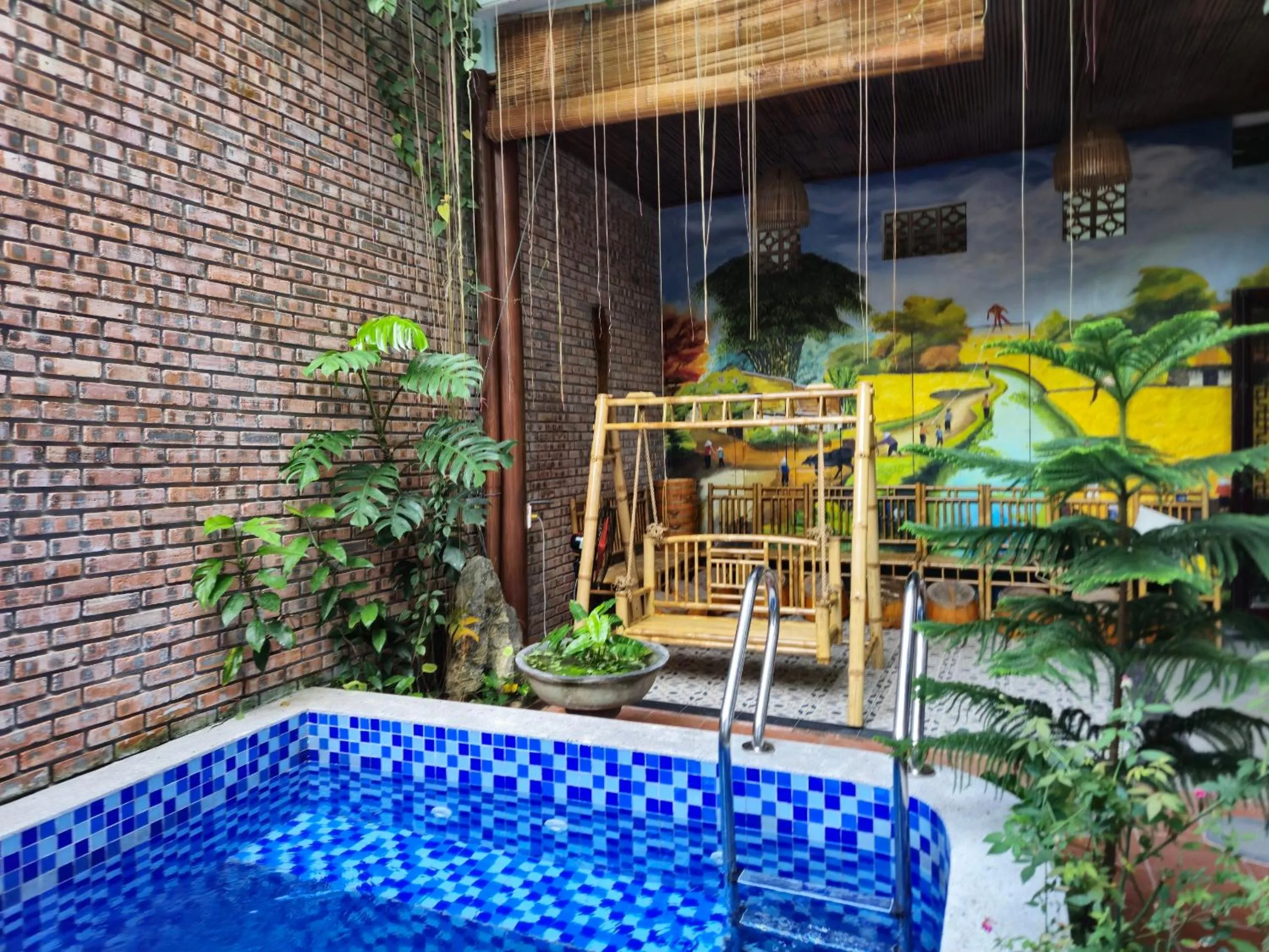 Swimming pool in Tâm Family Homestay-Huế