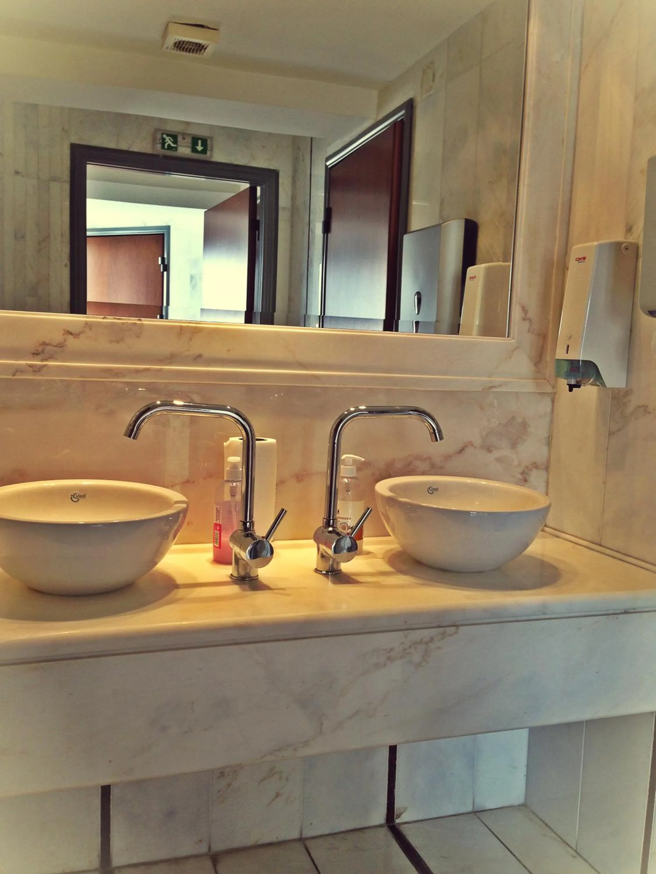 Bathroom in Dionysion