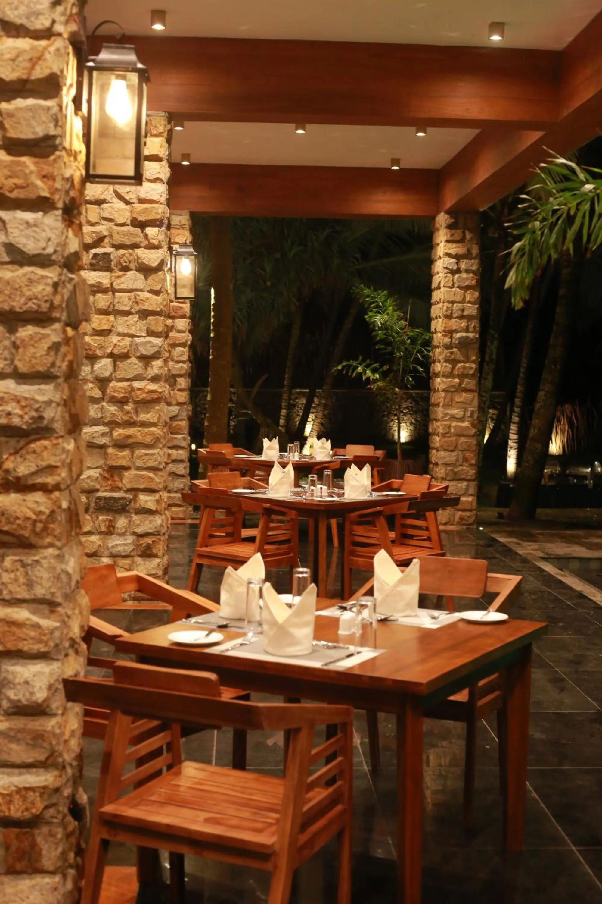 Restaurant/places to eat in The Rockwall Boutique Hotel Bentota