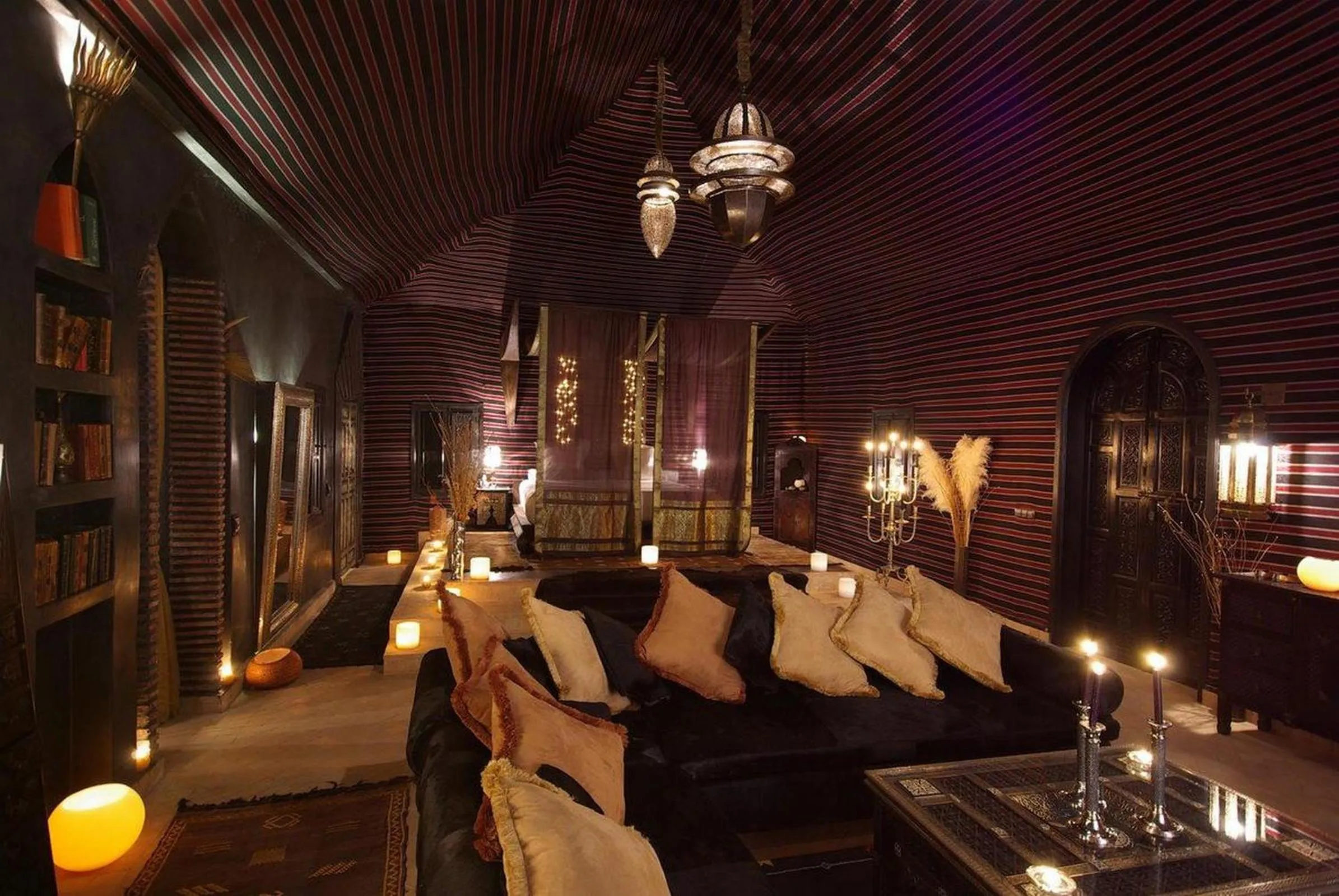 Photo of the whole room in Lodge K