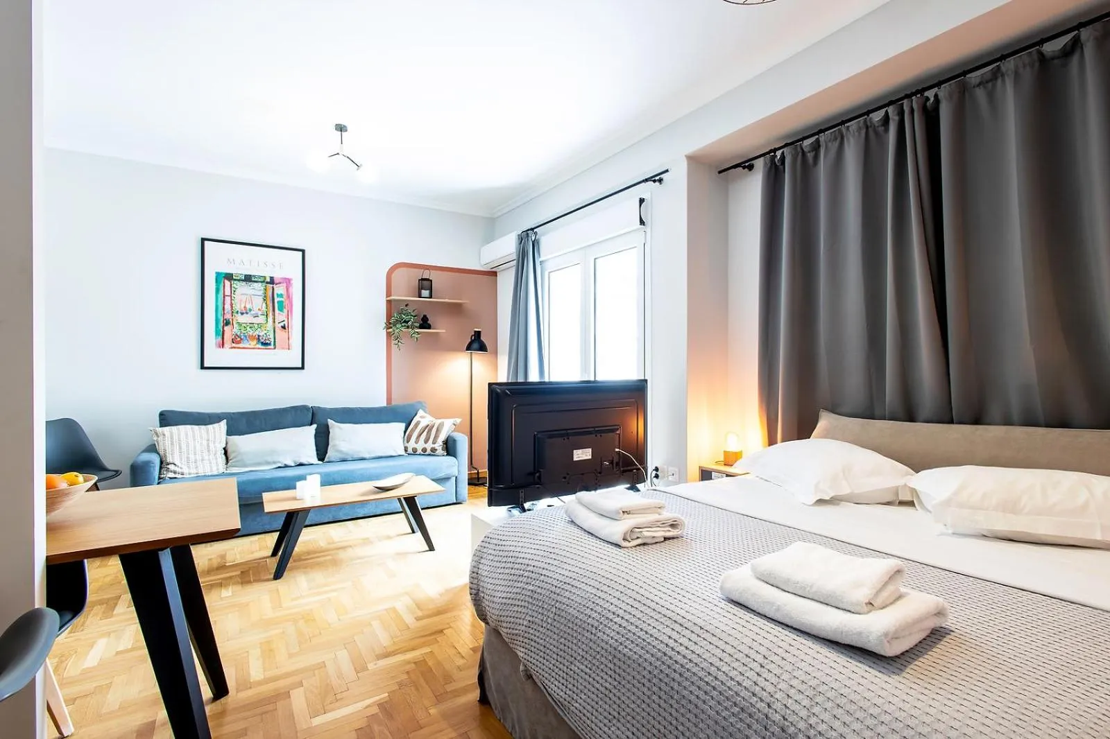 Bed in Aris123 by Smart Cozy Suites - Apartments in the heart of Athens - 5 minutes from metro - Available 24hr