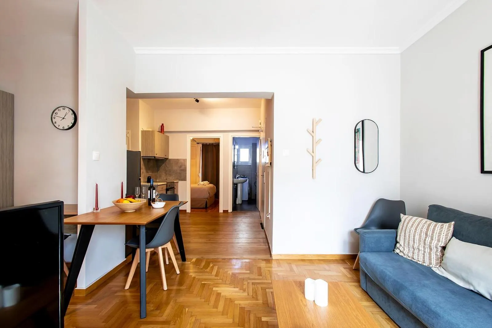 TV and multimedia in Aris123 by Smart Cozy Suites - Apartments in the heart of Athens - 5 minutes from metro - Available 24hr