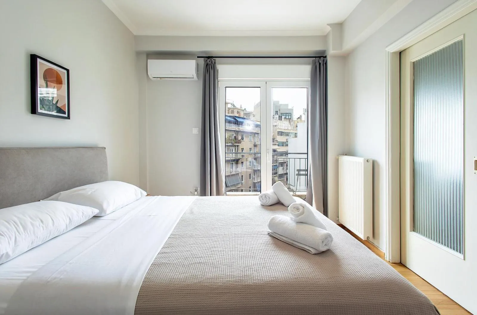 Bed in Aris123 by Smart Cozy Suites - Apartments in the heart of Athens - 5 minutes from metro - Available 24hr