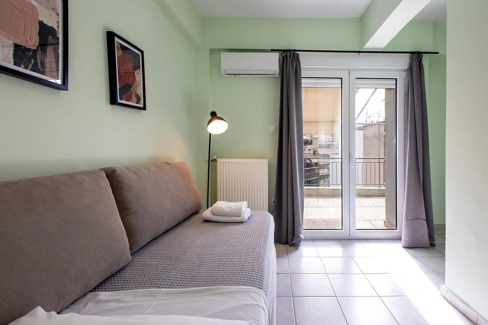 Bed in Aris123 by Smart Cozy Suites - Apartments in the heart of Athens - 5 minutes from metro - Available 24hr