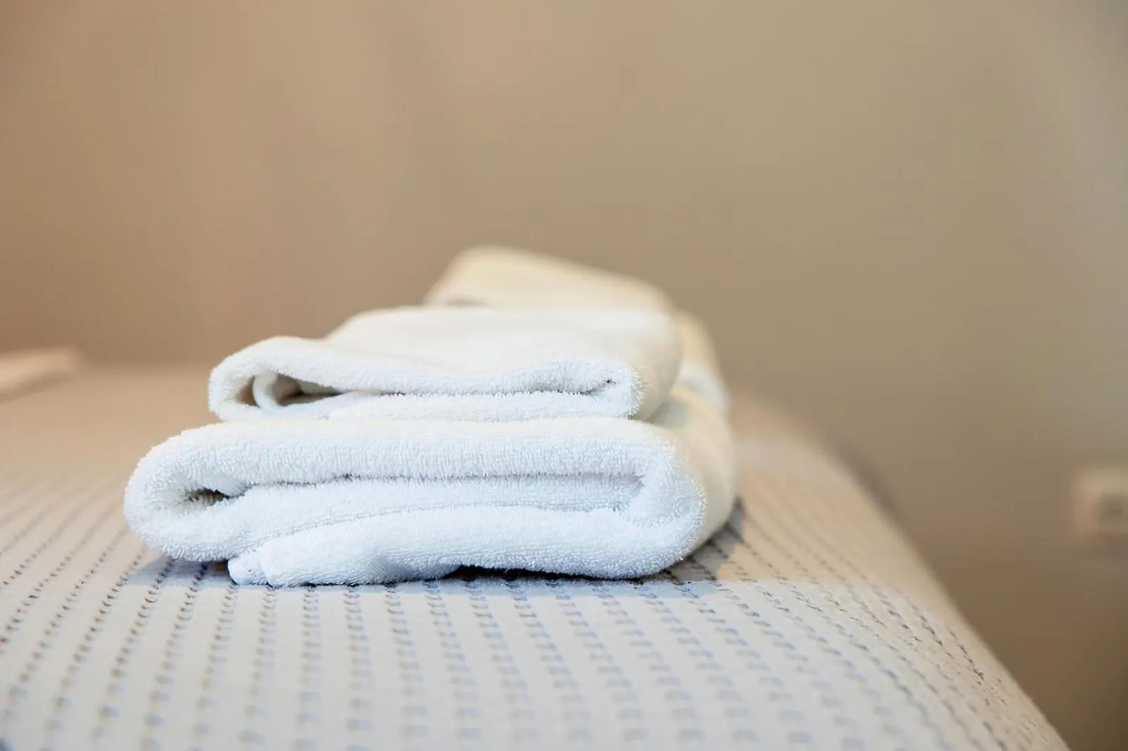 Bed in Aris123 by Smart Cozy Suites - Apartments in the heart of Athens - 5 minutes from metro - Available 24hr