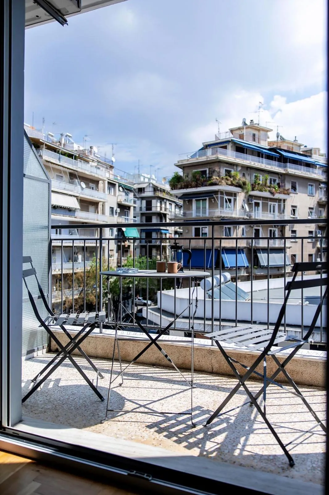 Day in Aris123 by Smart Cozy Suites - Apartments in the heart of Athens - 5 minutes from metro - Available 24hr