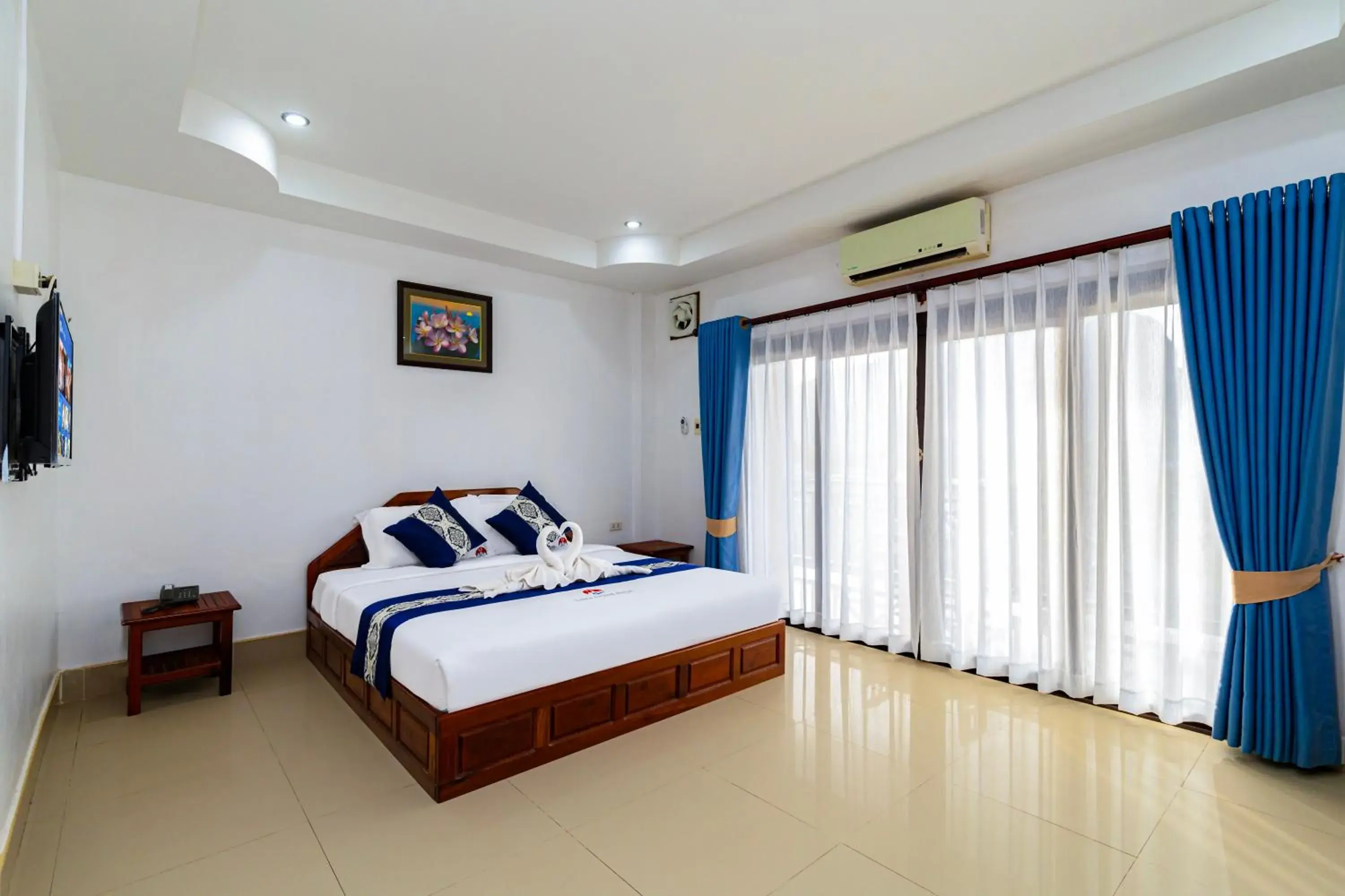 Double Room with Balcony in Lisha The Grand Riverside Hotel Double Room with Balcony in Lisha The Grand Riverside Hotel