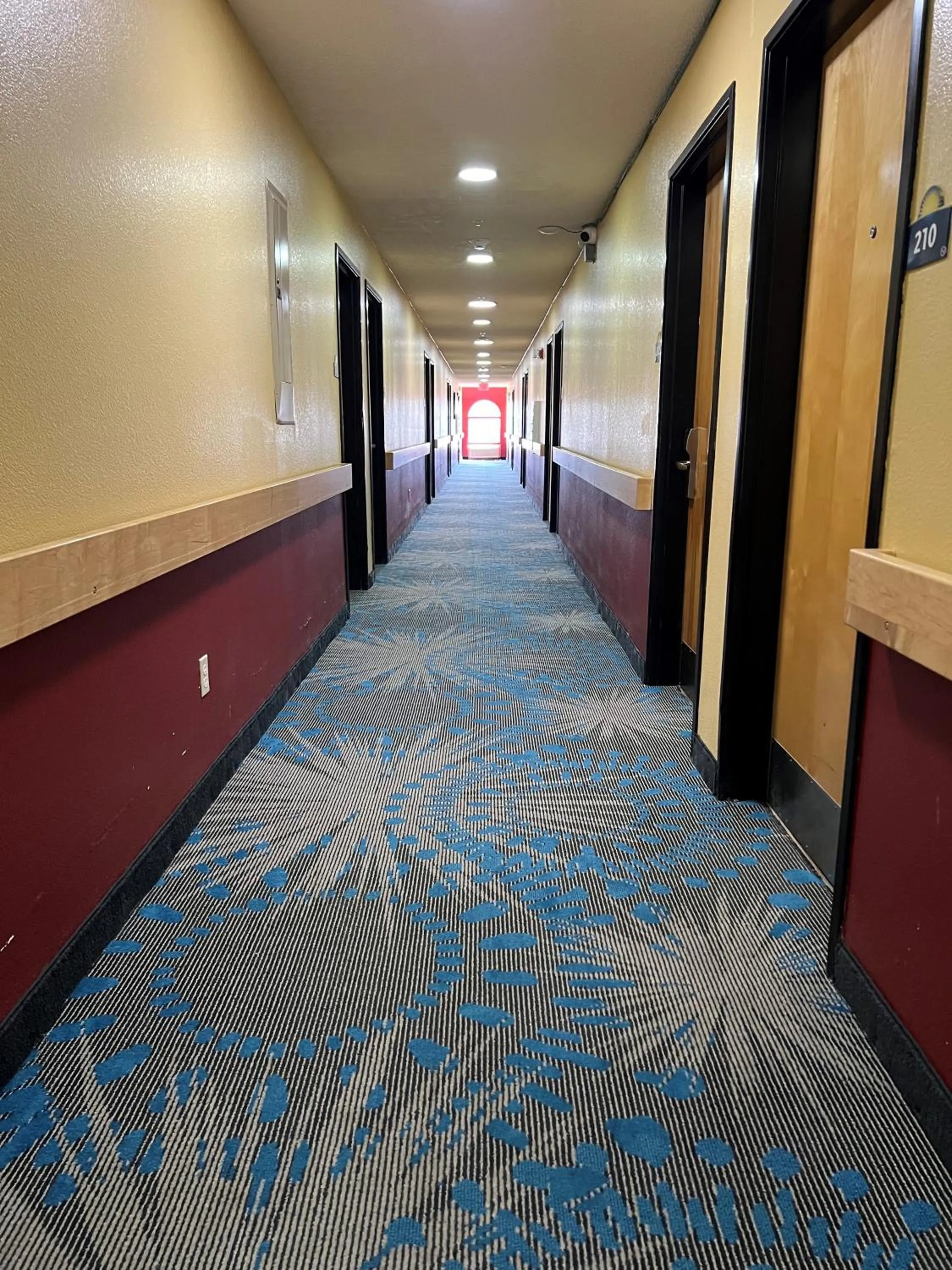 Property building in Days Inn & Suites by Wyndham Hutchinson