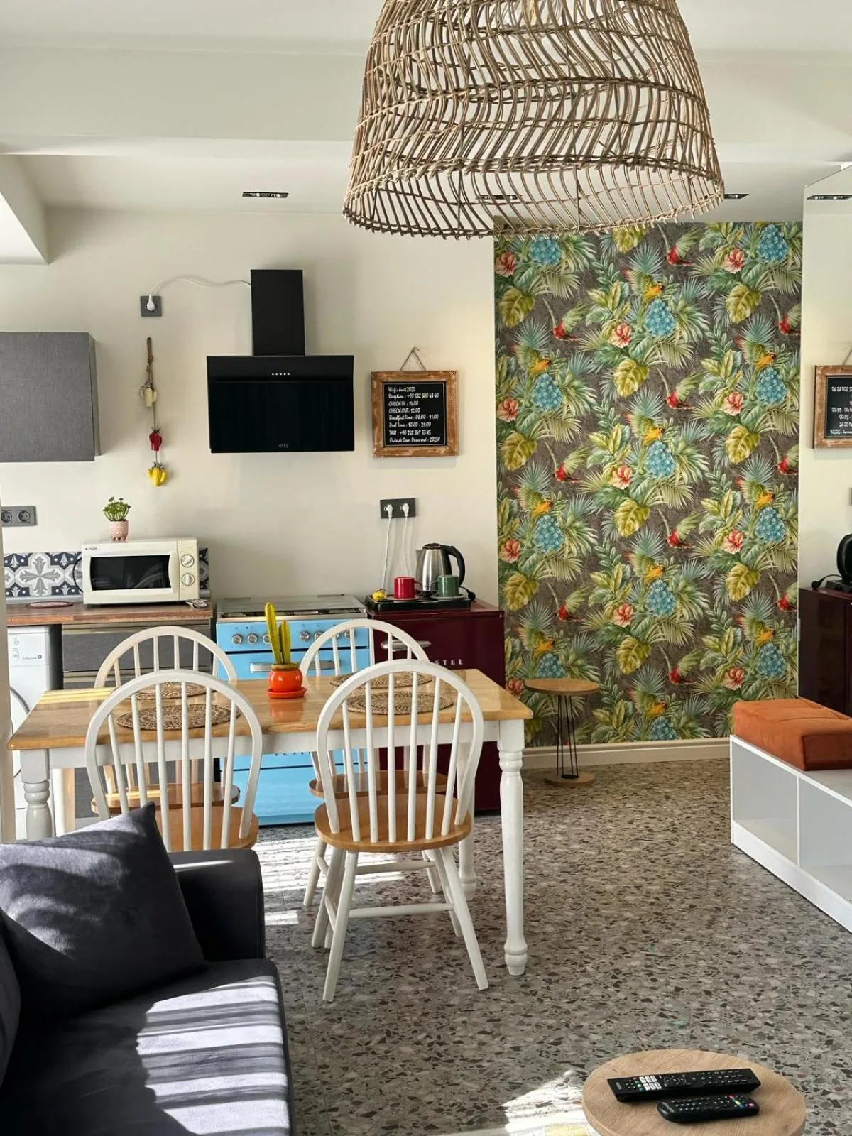 Dining area in Wolf Suites