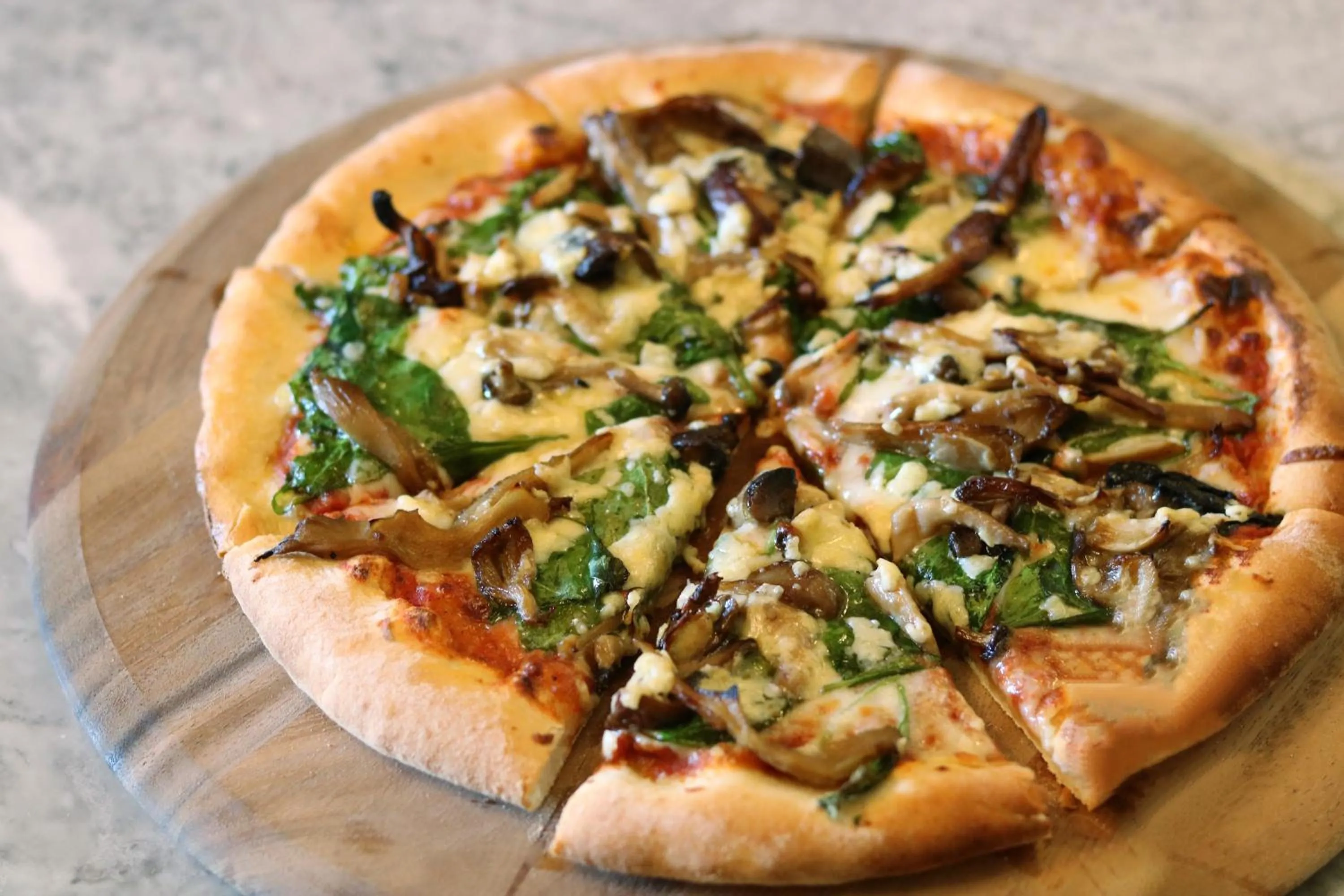 Restaurant/places to eat in Forest Lodge Hotel