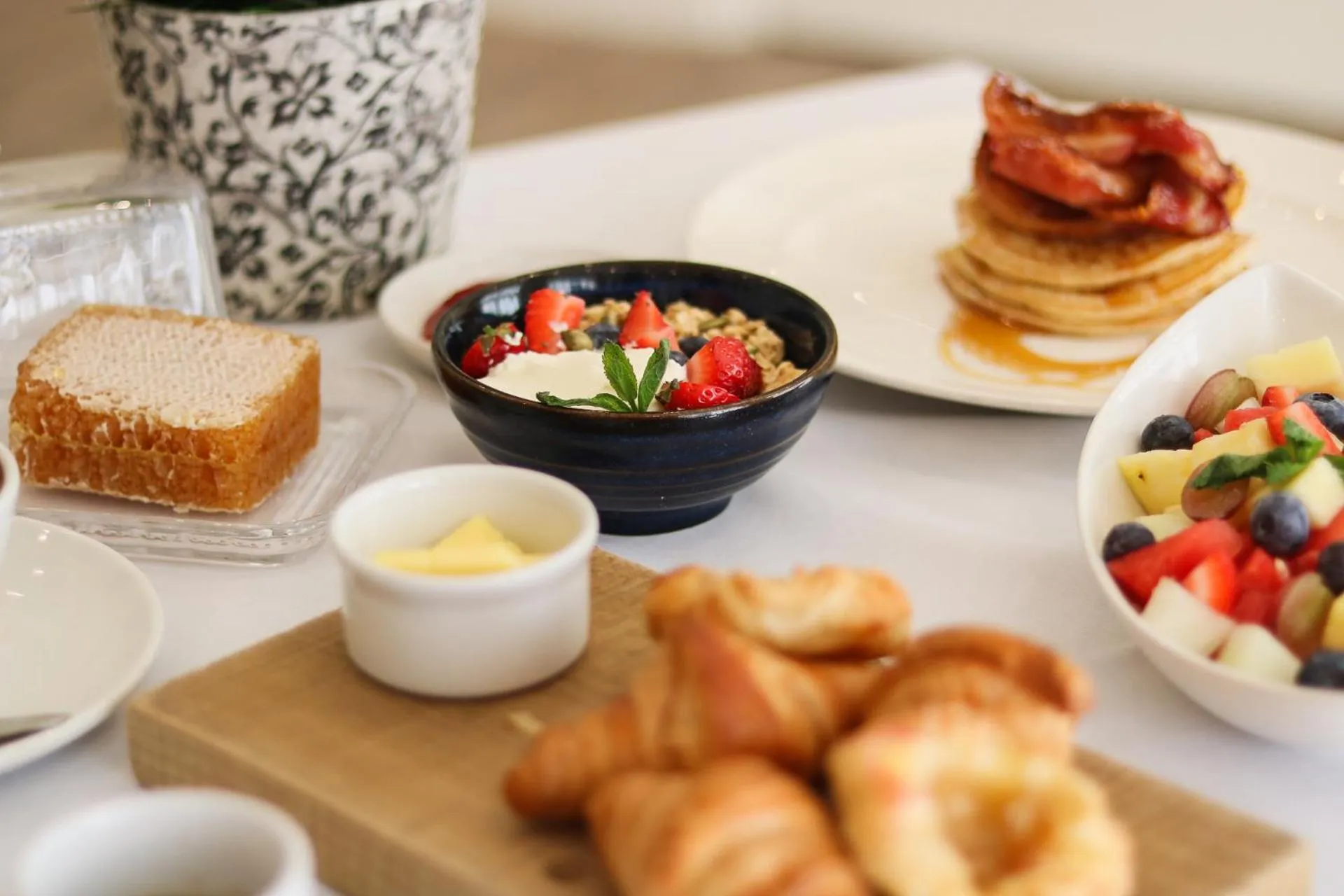 Breakfast in Forest Lodge Hotel