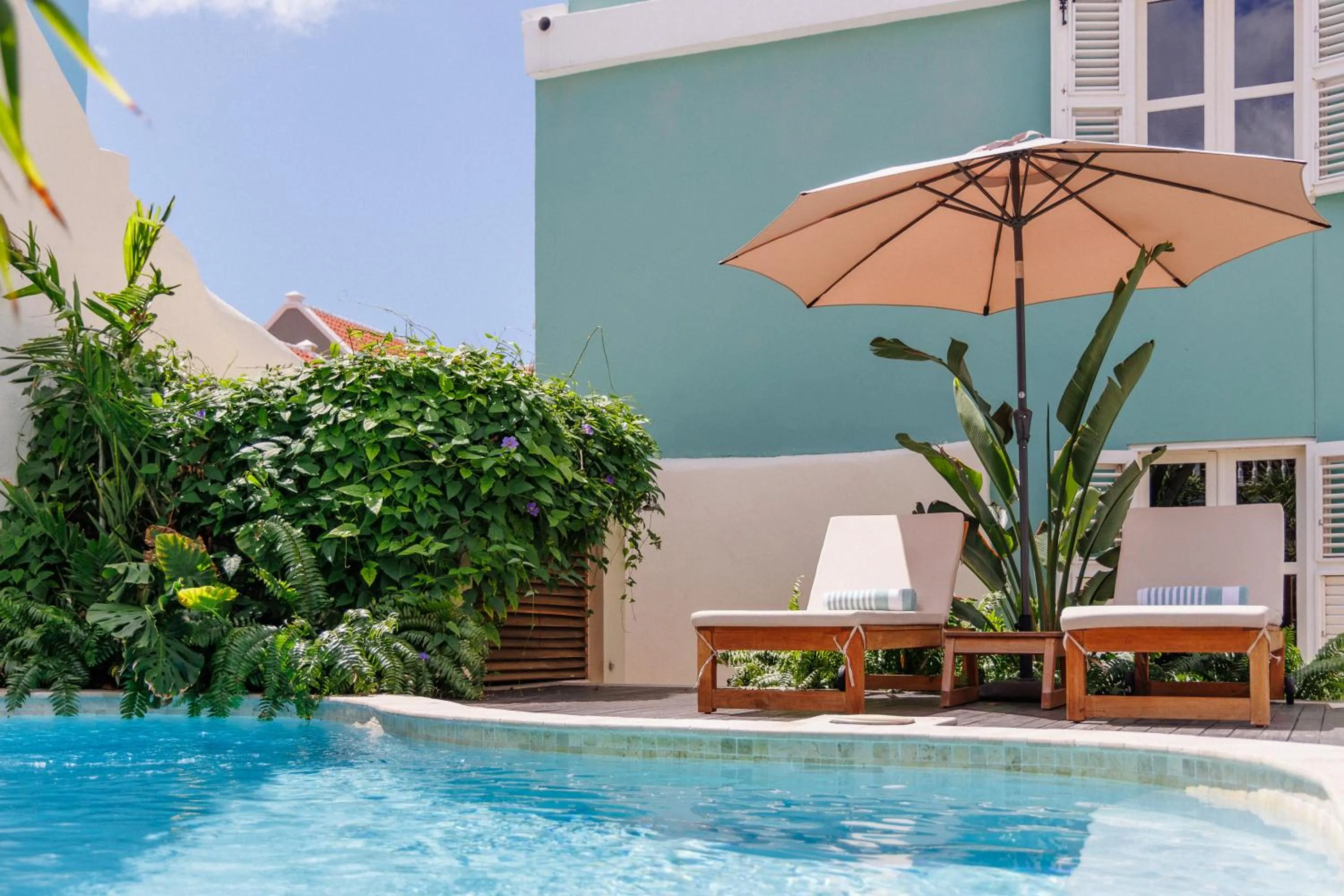 Swimming pool in Pietermaai Oasis