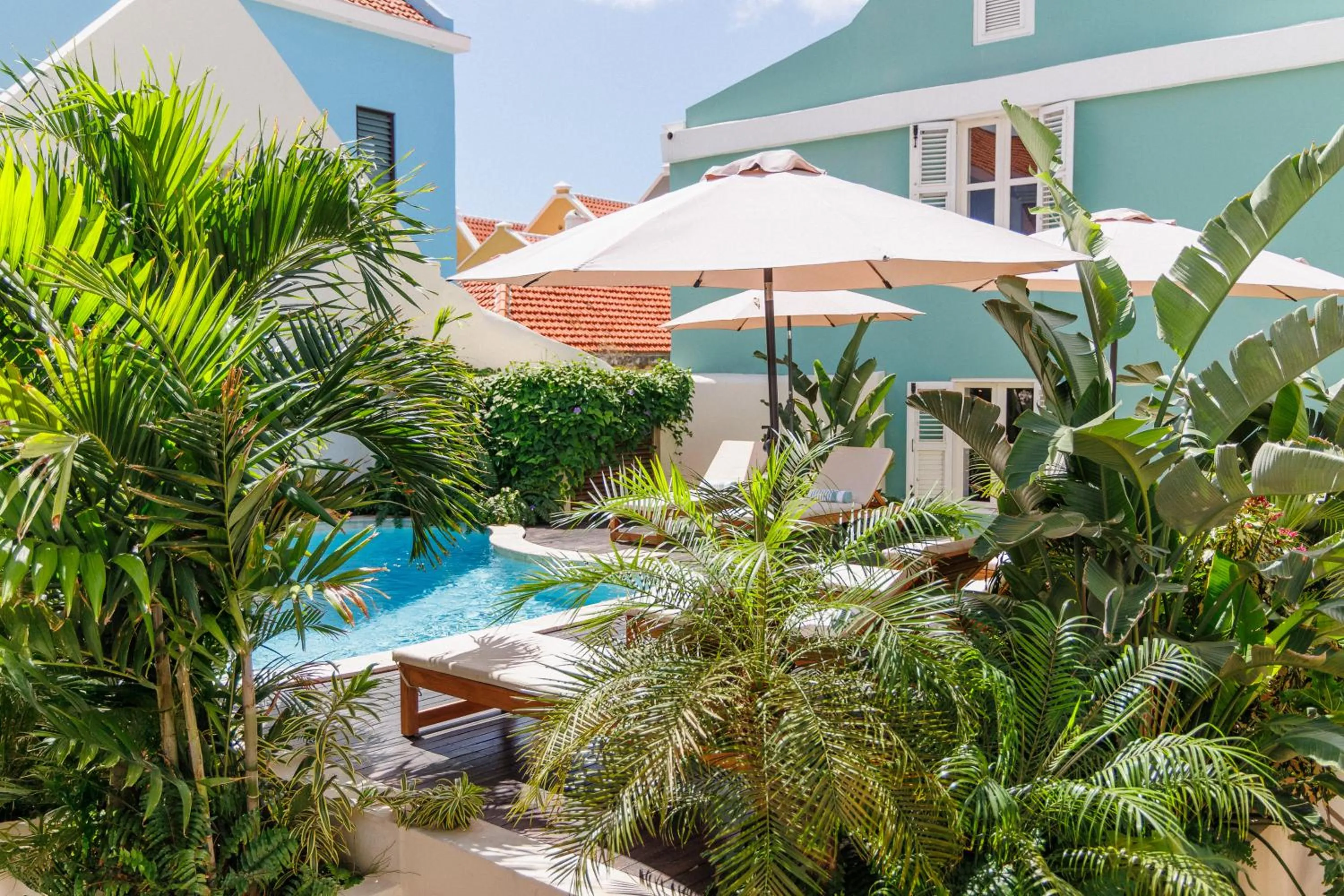 Swimming pool in Pietermaai Oasis